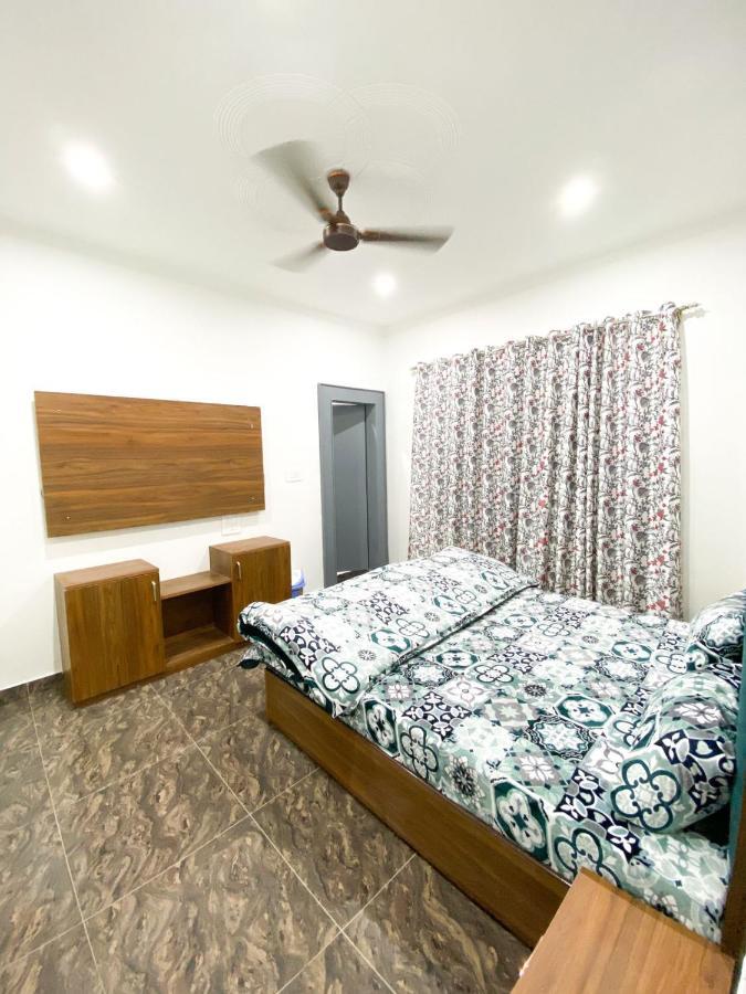 The Leo Heritage Guest house Srinagar (Jammu and Kashmir)