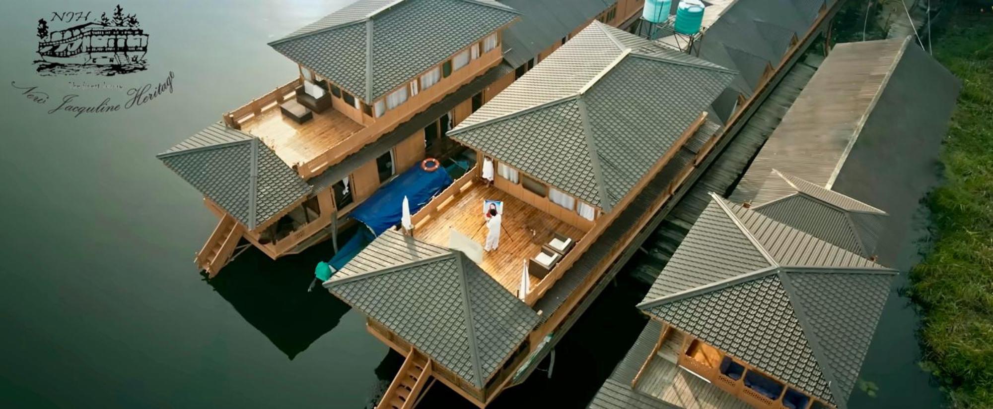 New Jacquline Heritage Houseboats 4* Srinagar (Jammu and Kashmir)