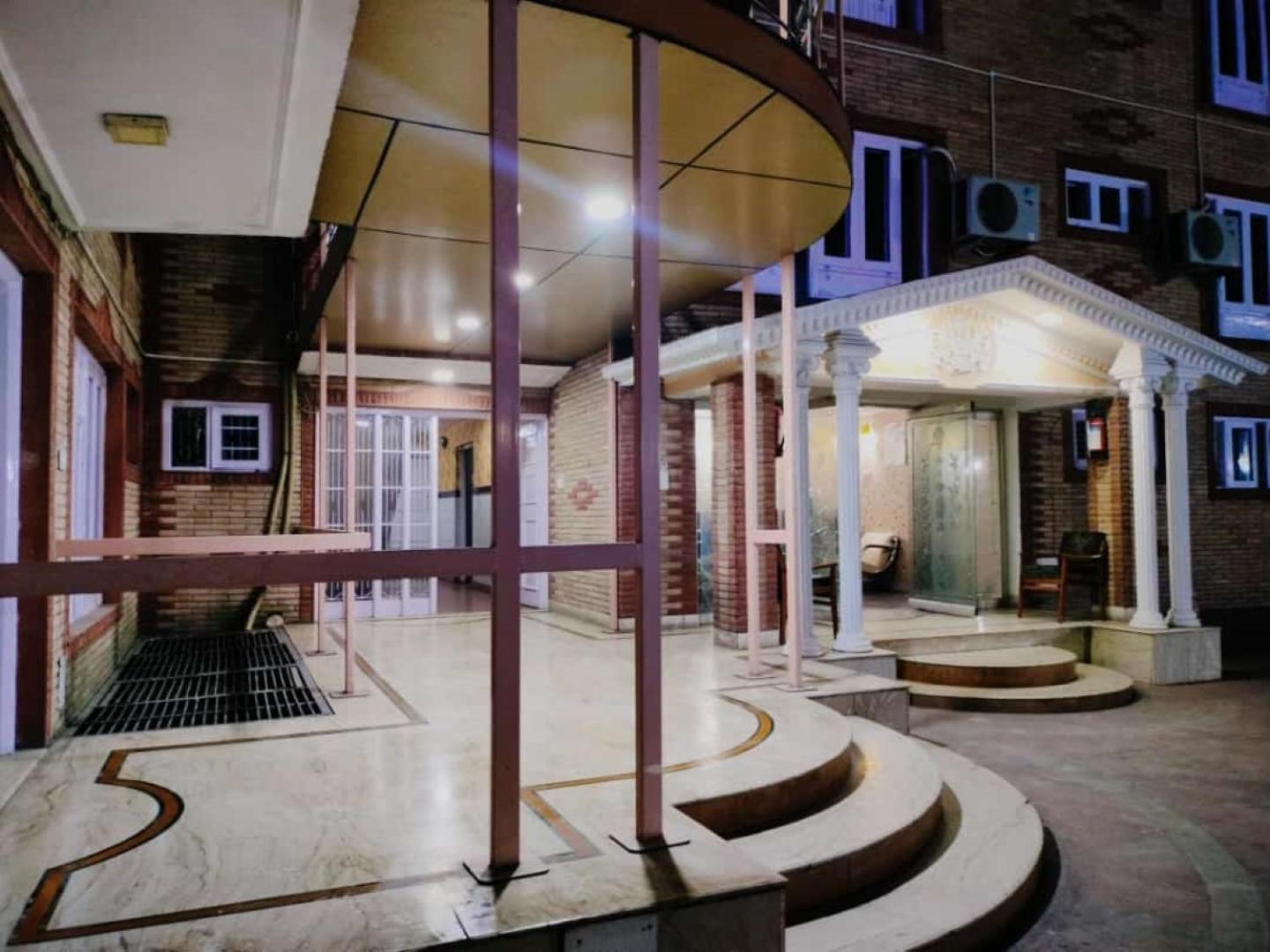 Sterling , Hotel