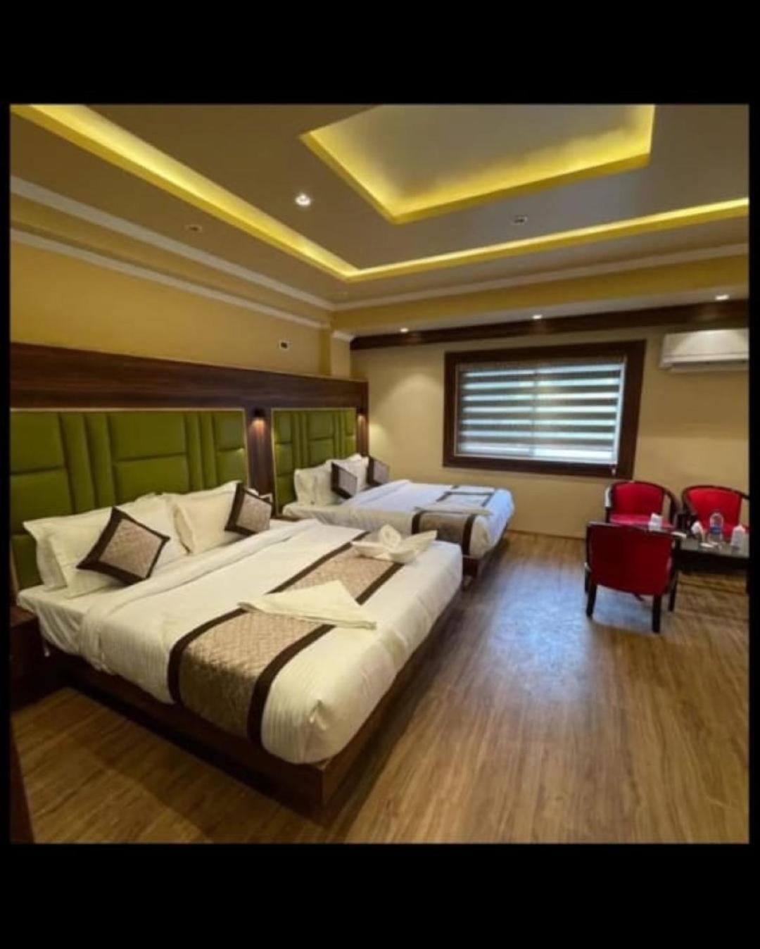 Limewood , 3* Srinagar (Jammu and Kashmir)