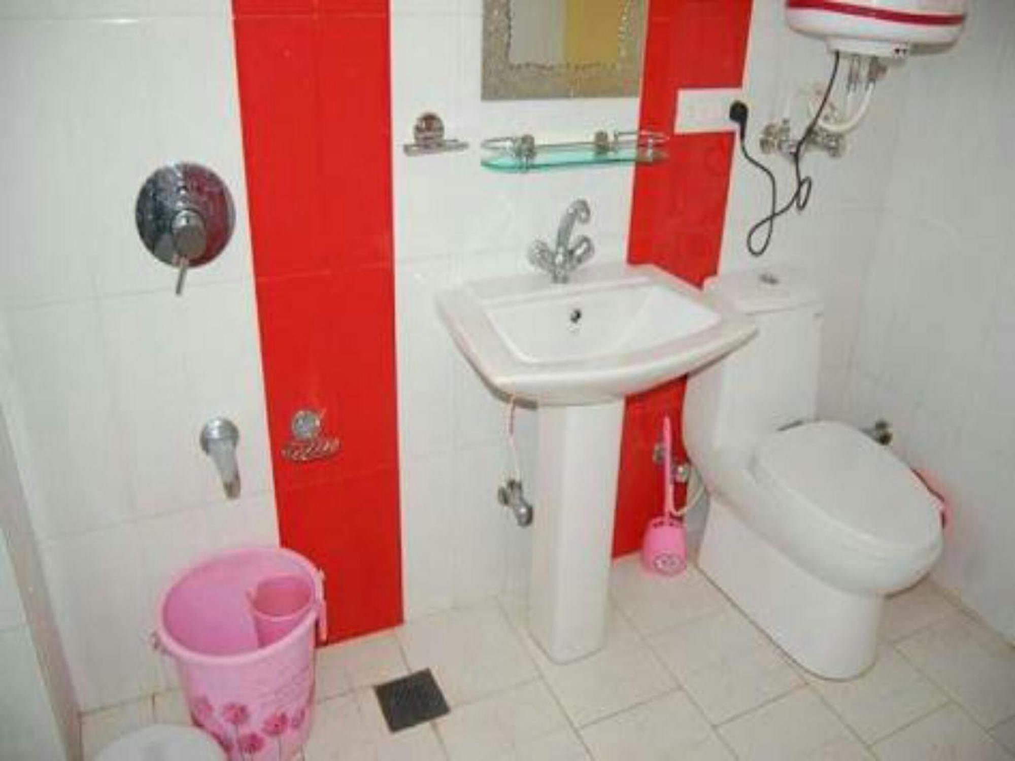 Hotel Fabulous Kashmir Srinagar