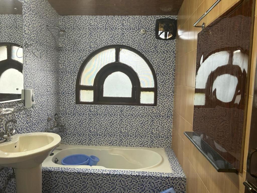 Apartment Pippin Place Srinagar (Jammu and Kashmir)