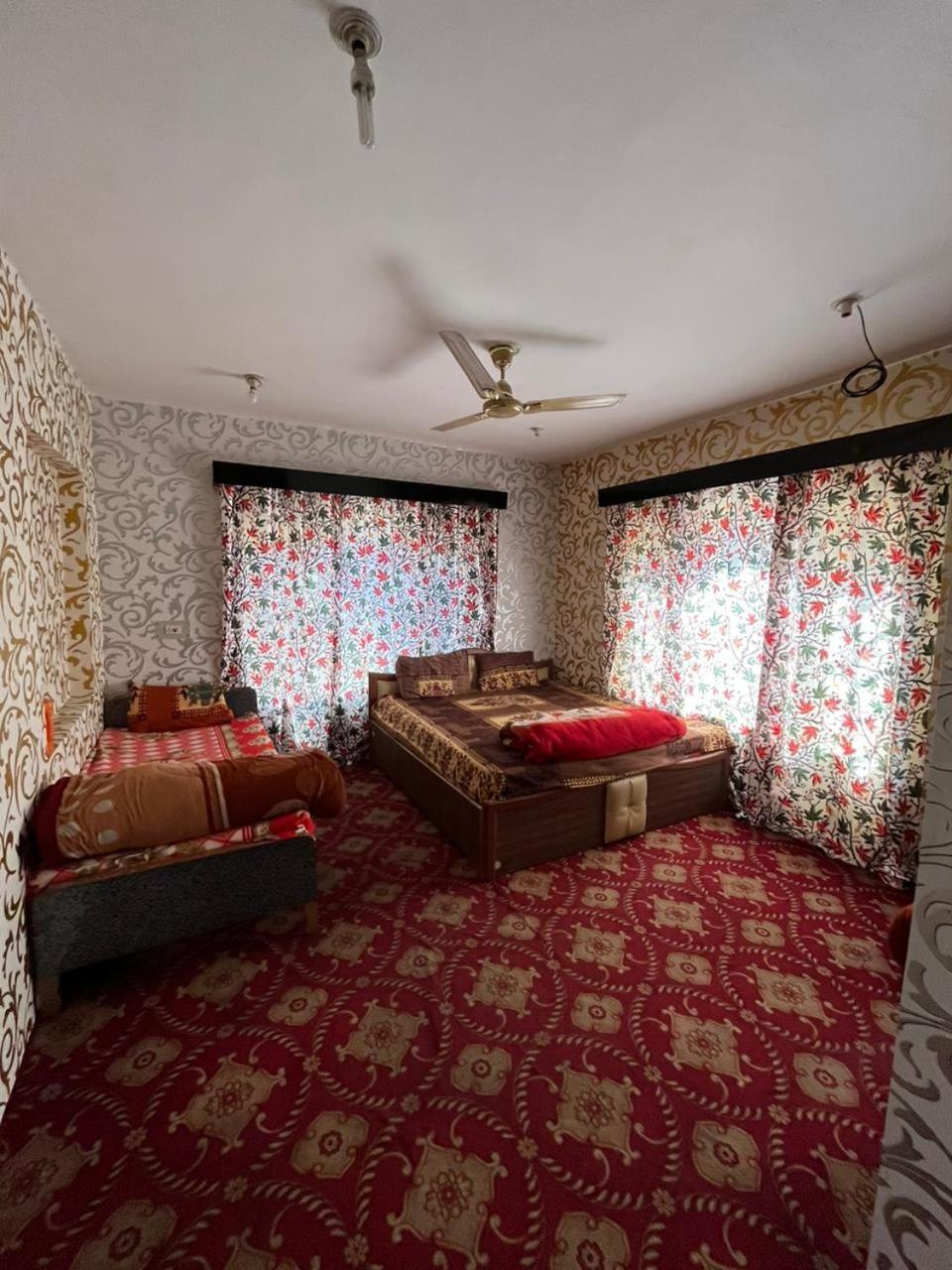 Kashmir Heaven 2* Srinagar (Jammu and Kashmir)