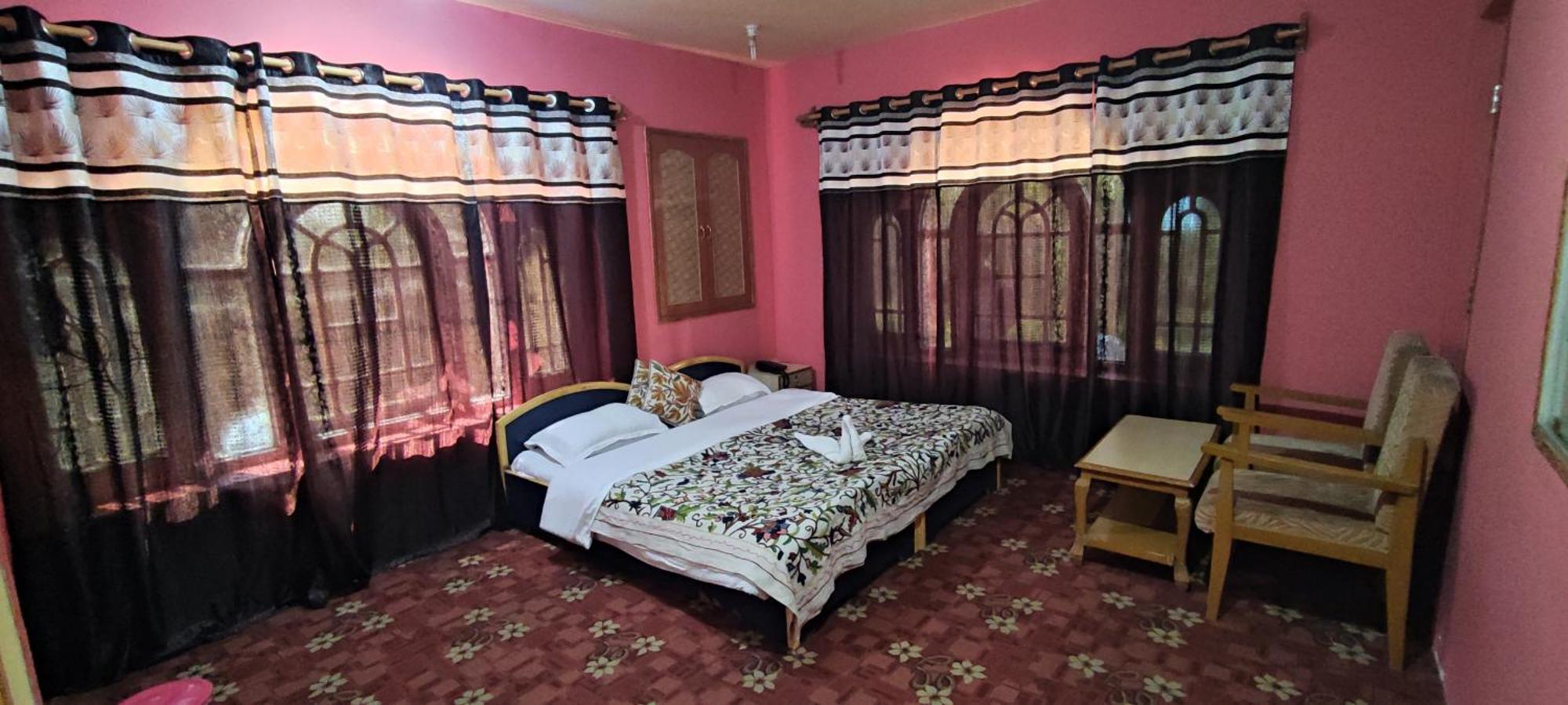 Hotel Bakhtawar