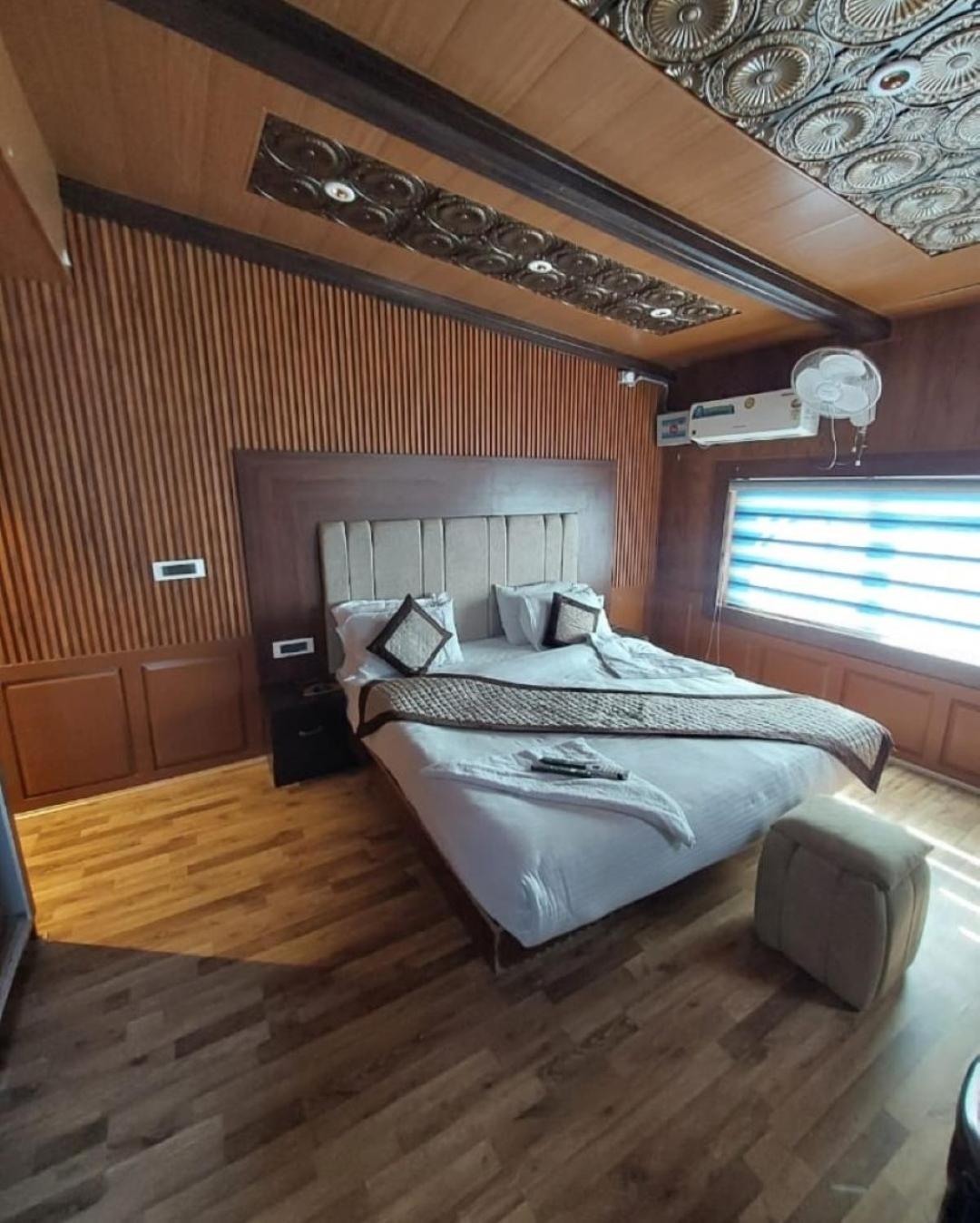 Limewood , 3*
