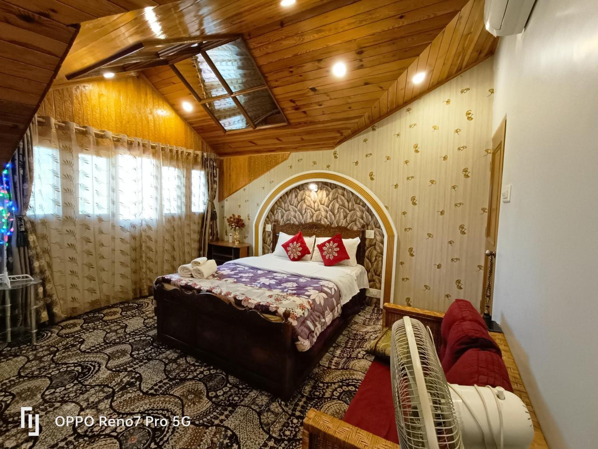 Golden Homestay