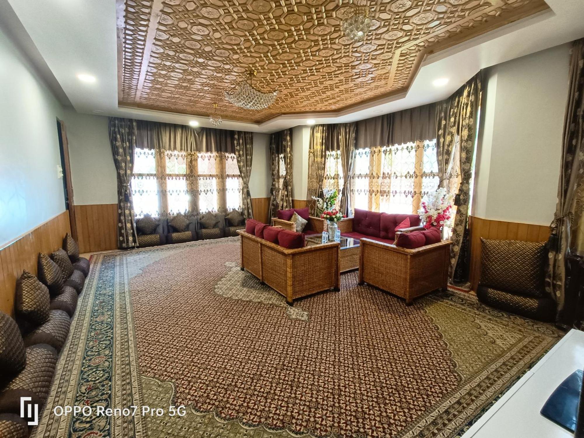 Homestay Golden Srinagar (Jammu and Kashmir)