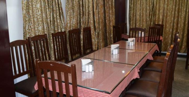 Hotel Royal Batoo Srinagar (Jammu and Kashmir)