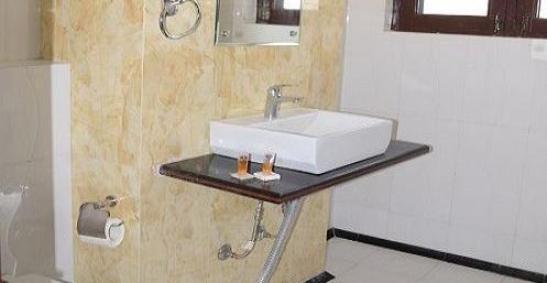 Hotel Royal Batoo Srinagar (Jammu and Kashmir)