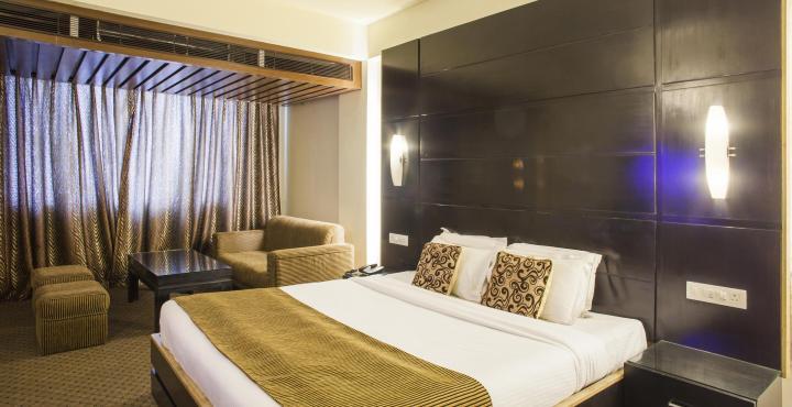 Comrade Hotel 4*