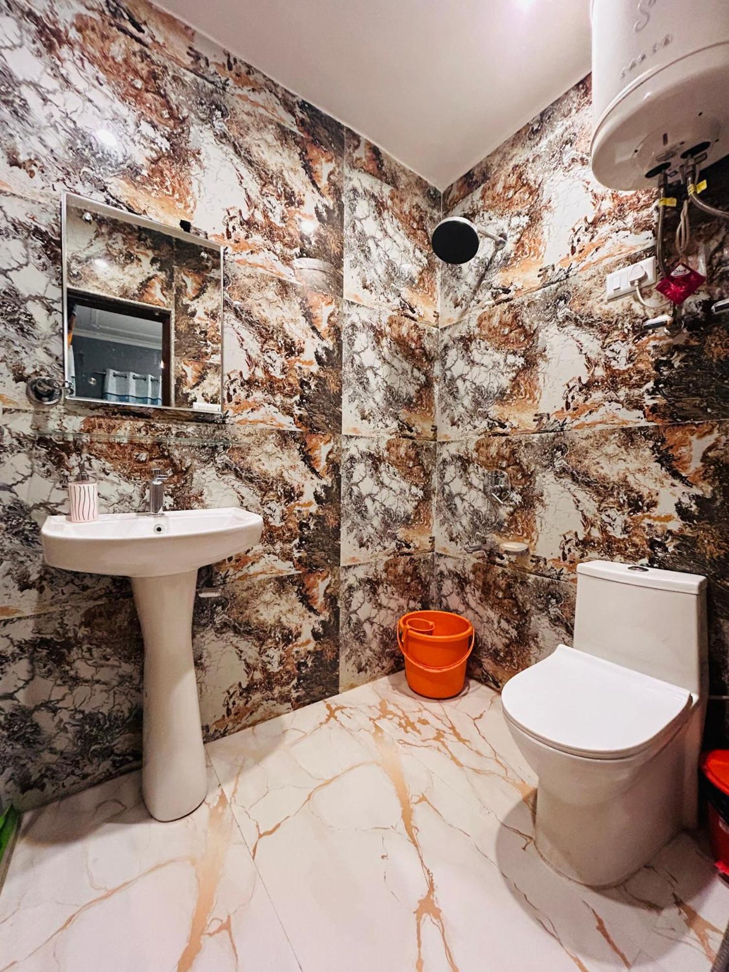 Guest house John's 2*