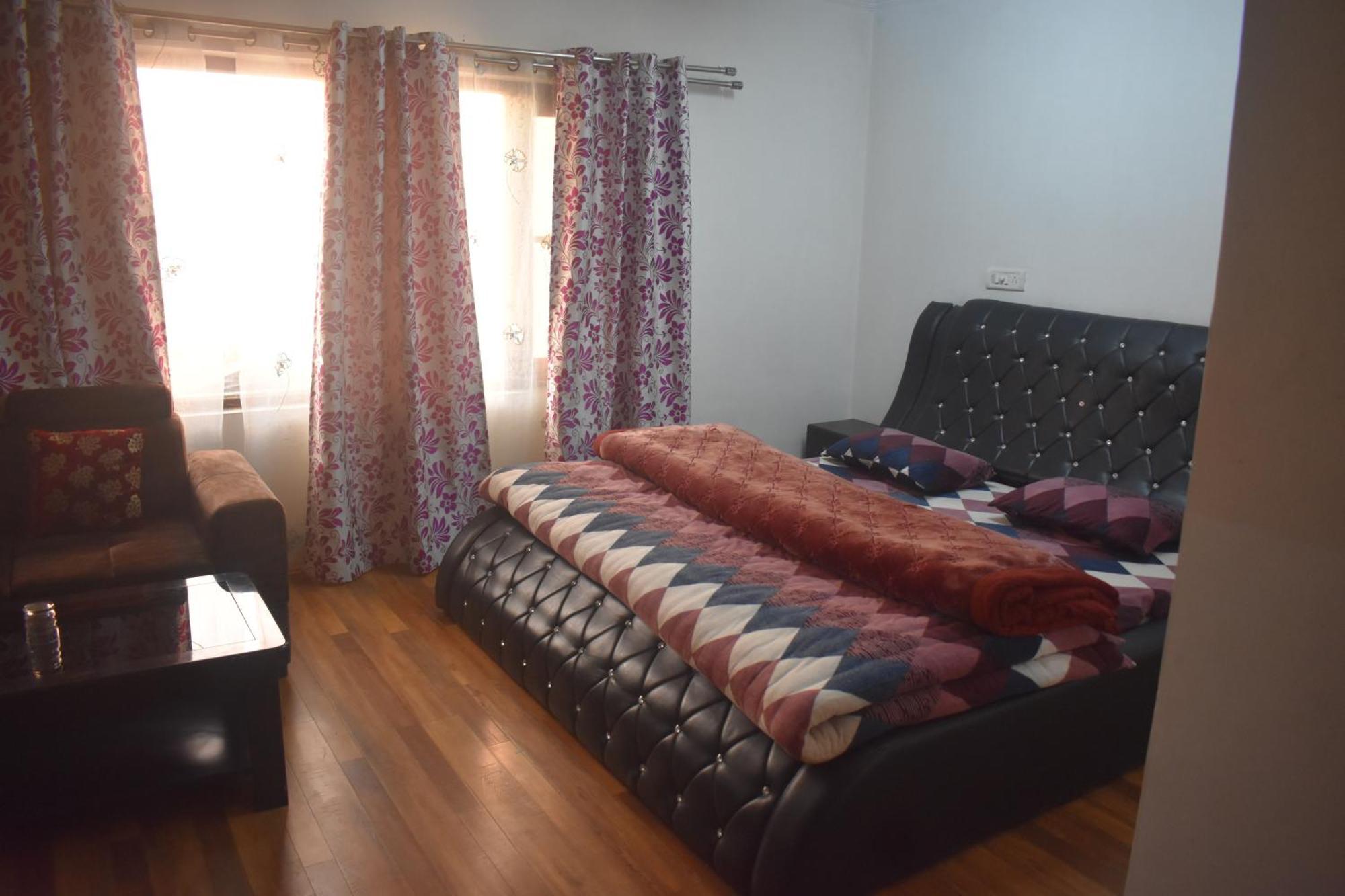 Huma Hotel 3*