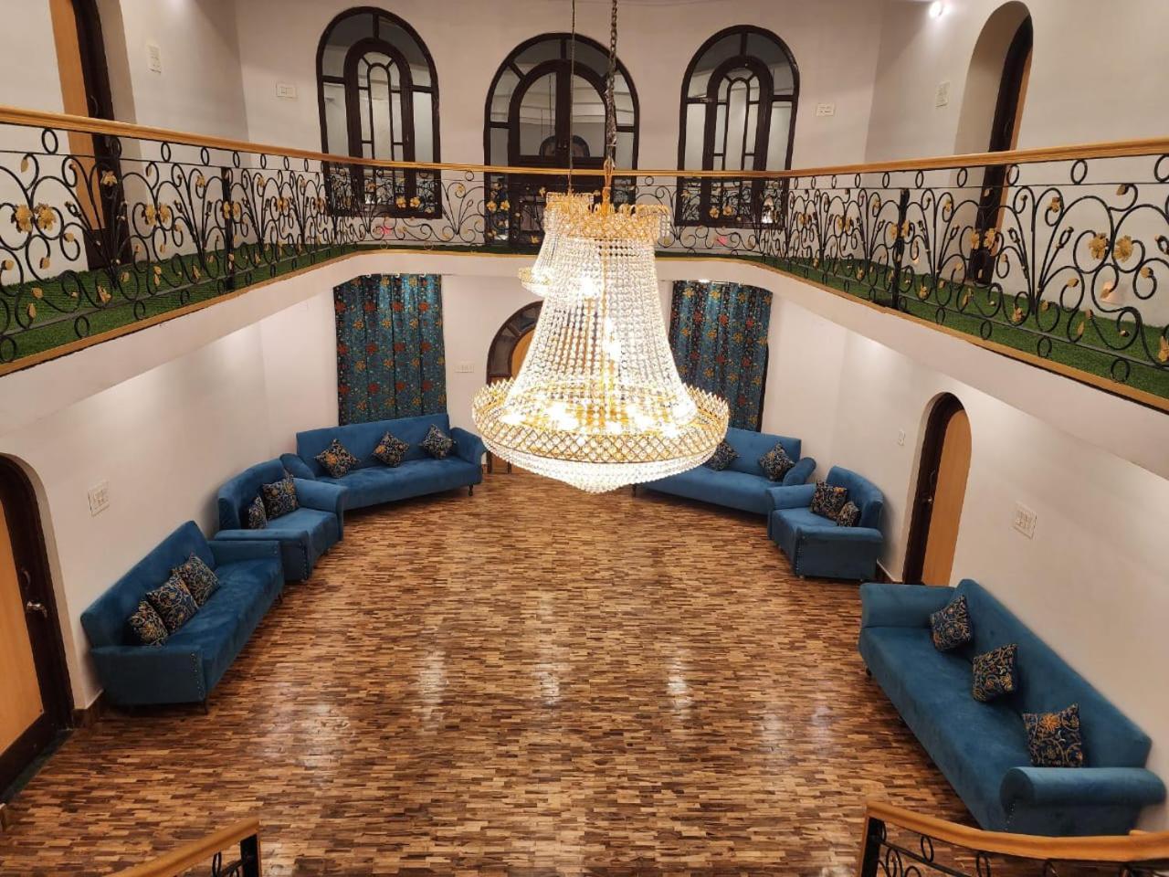 Grand Nishat Srinagar (Jammu and Kashmir)
