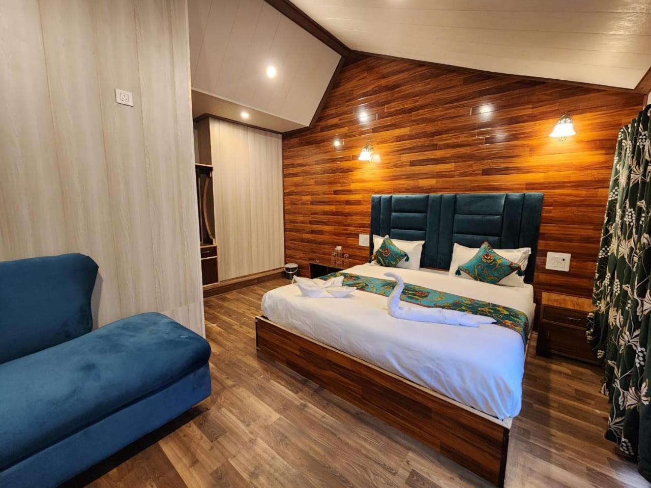 Grand Nishat 4*