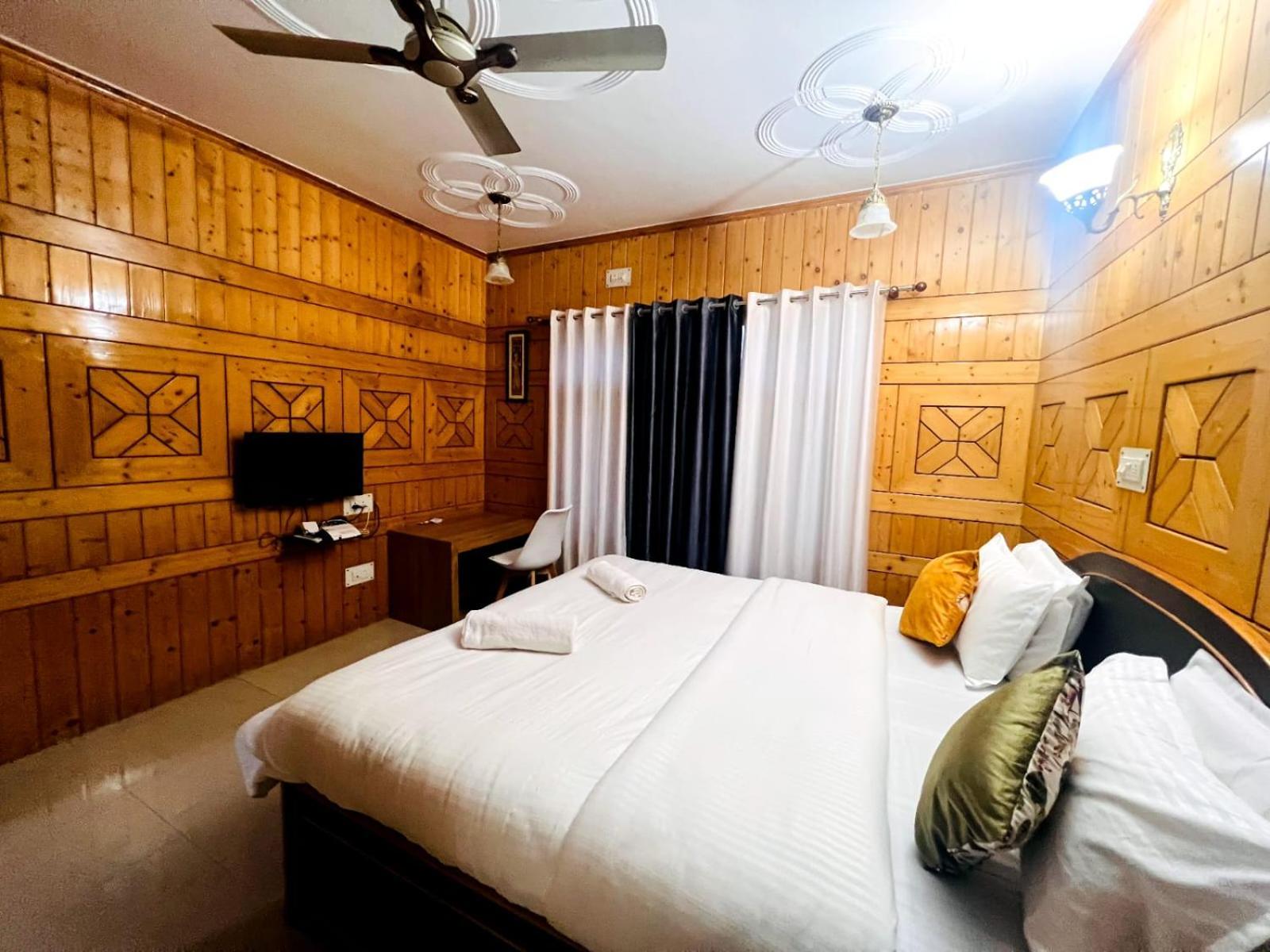 Hostel Whostels *