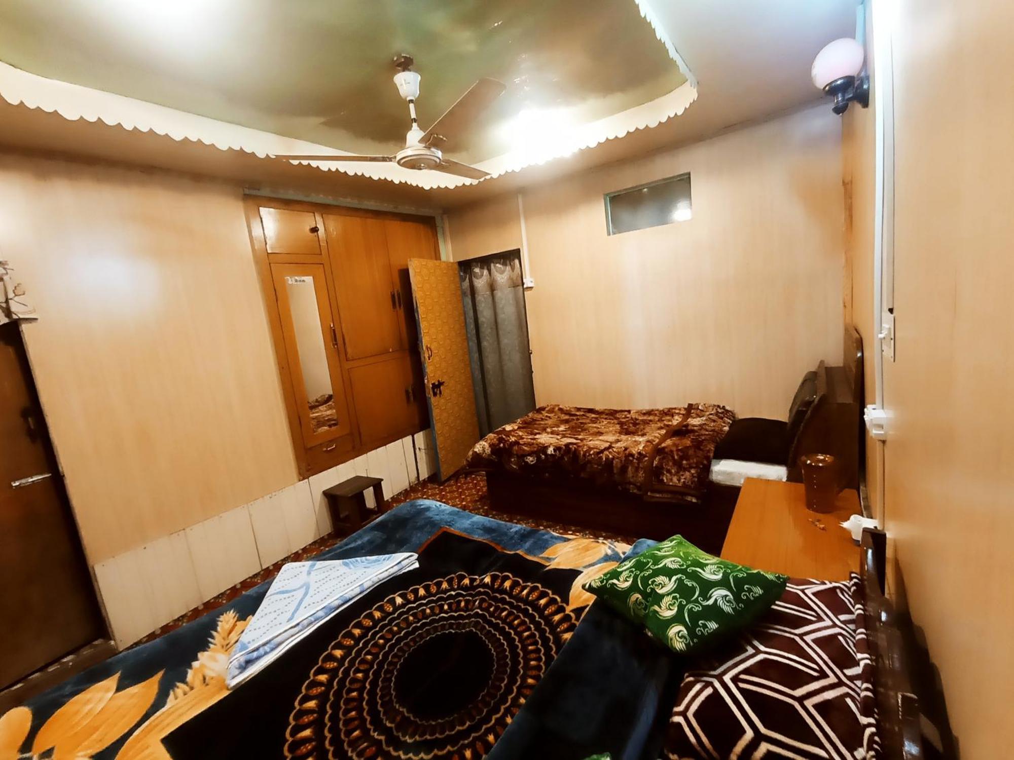House Boat New Rose Mary Resort *
