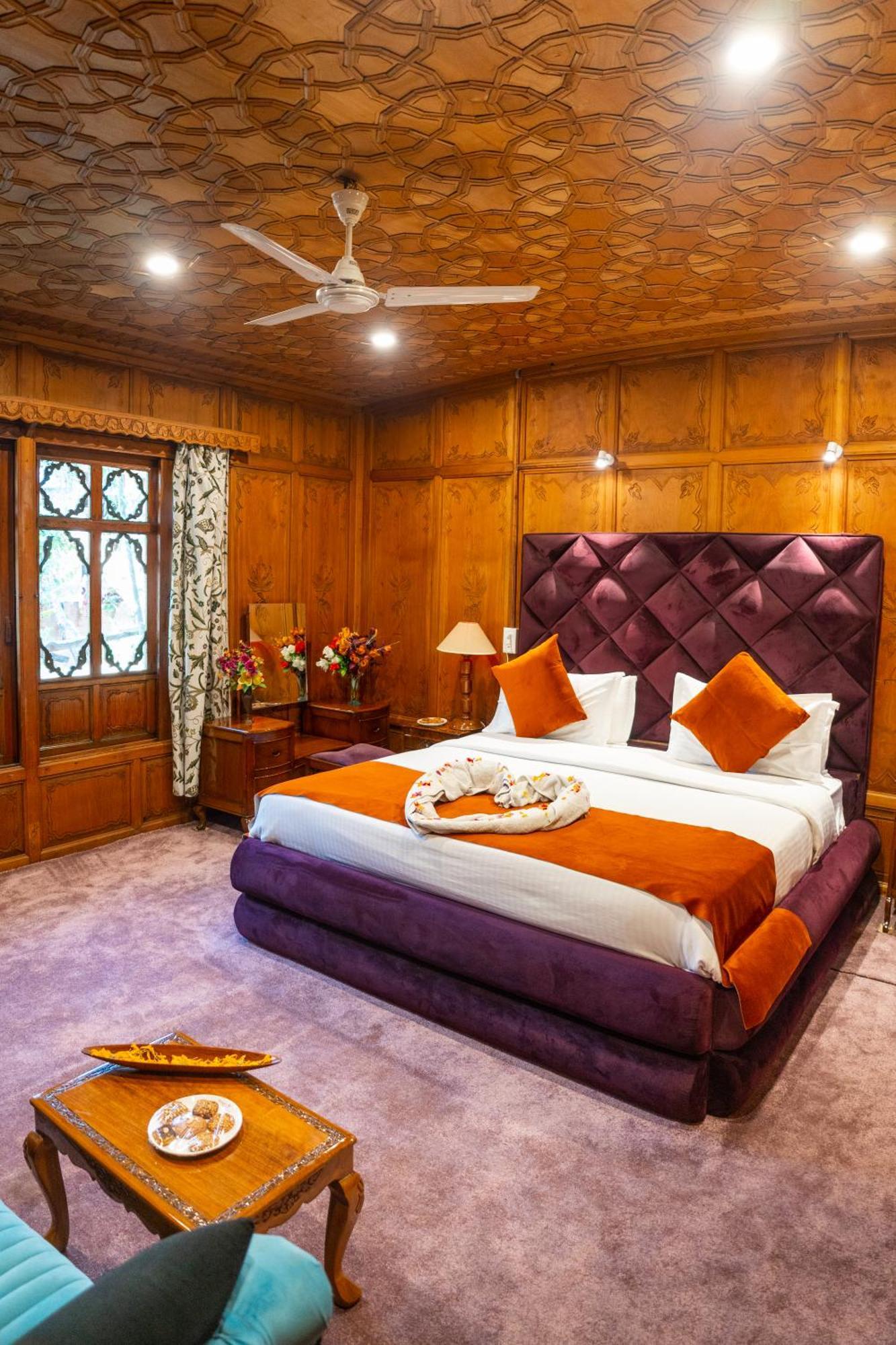 Wangnoo Heritage Houseboats Hotel Srinagar (Jammu and Kashmir)