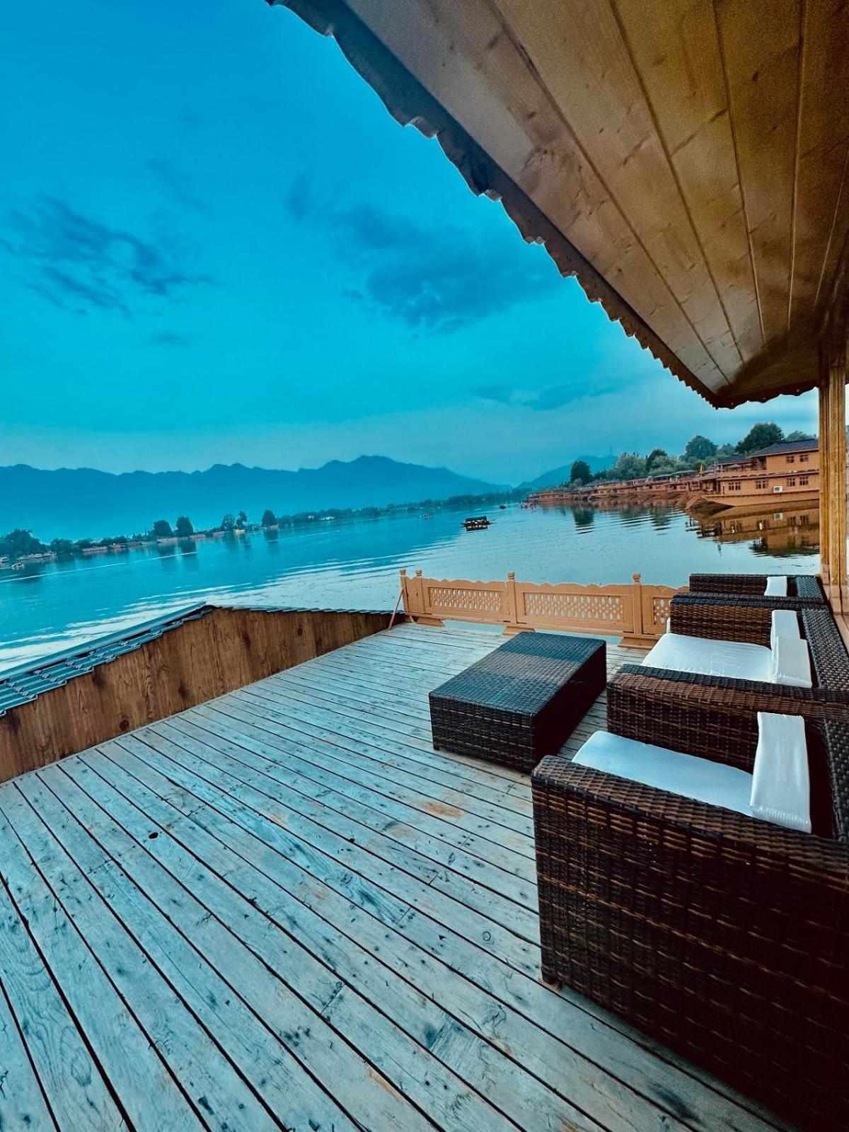 New Jacquline Heritage Houseboats 4*