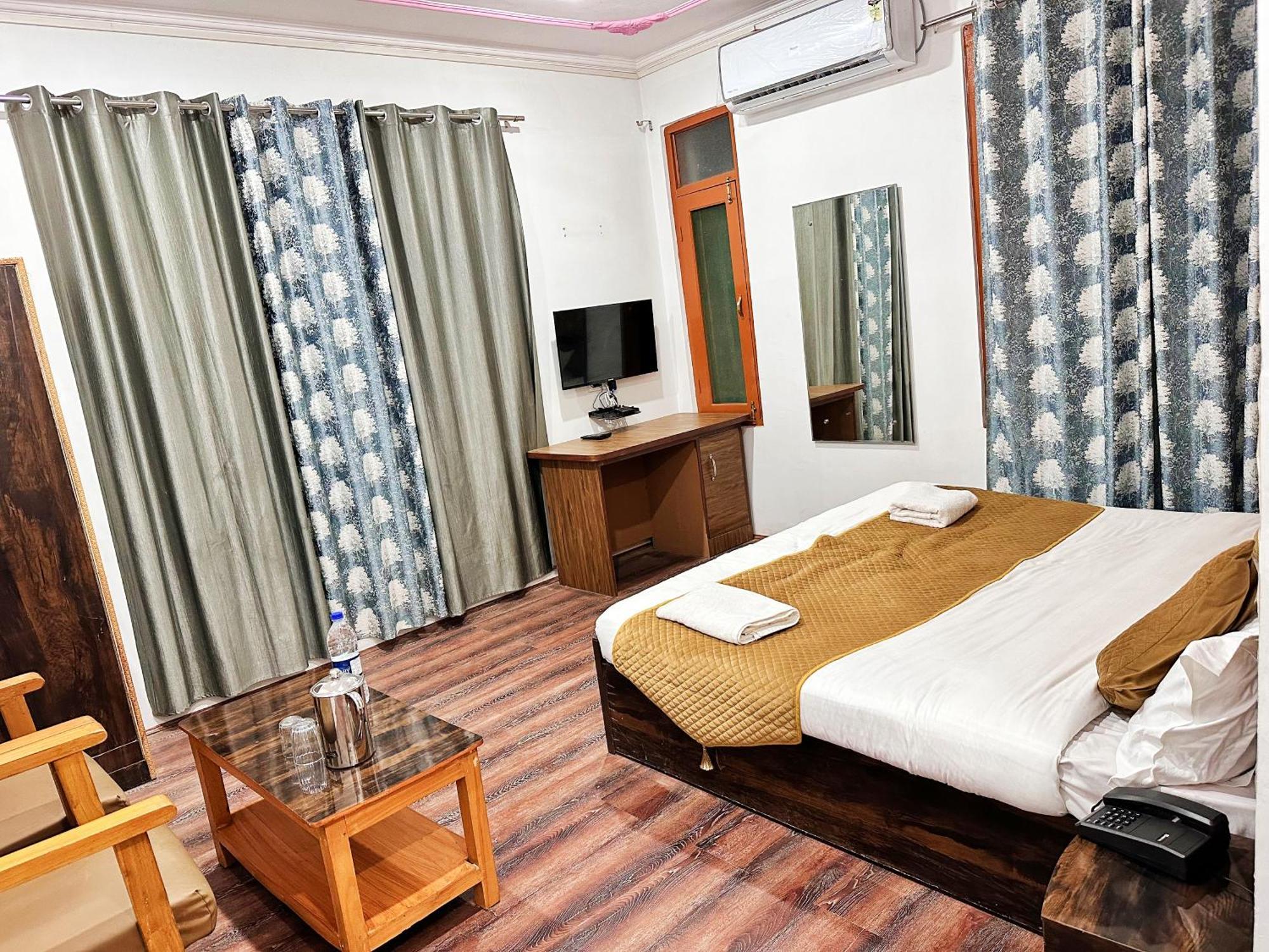 Hotel Roseline