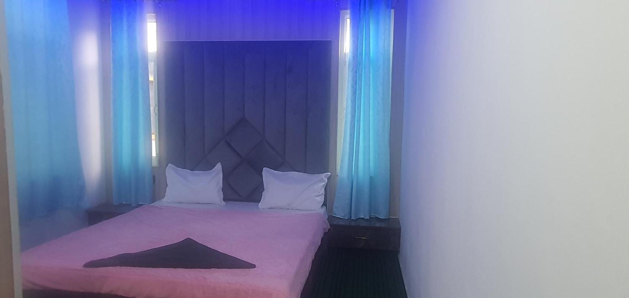 Hotel Resonance Exotic Srinagar (Jammu and Kashmir)
