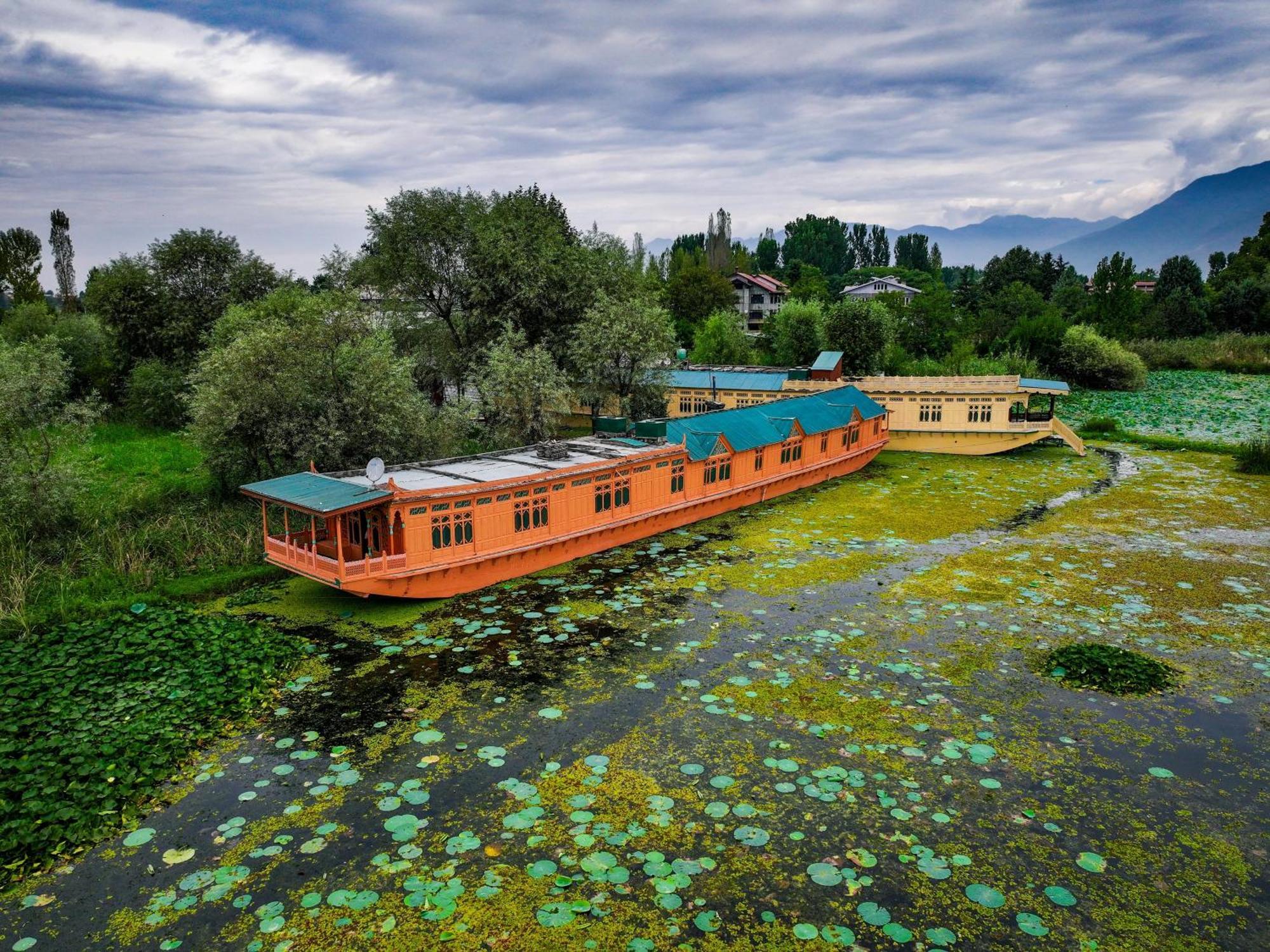 Kings Houseboats 3*
