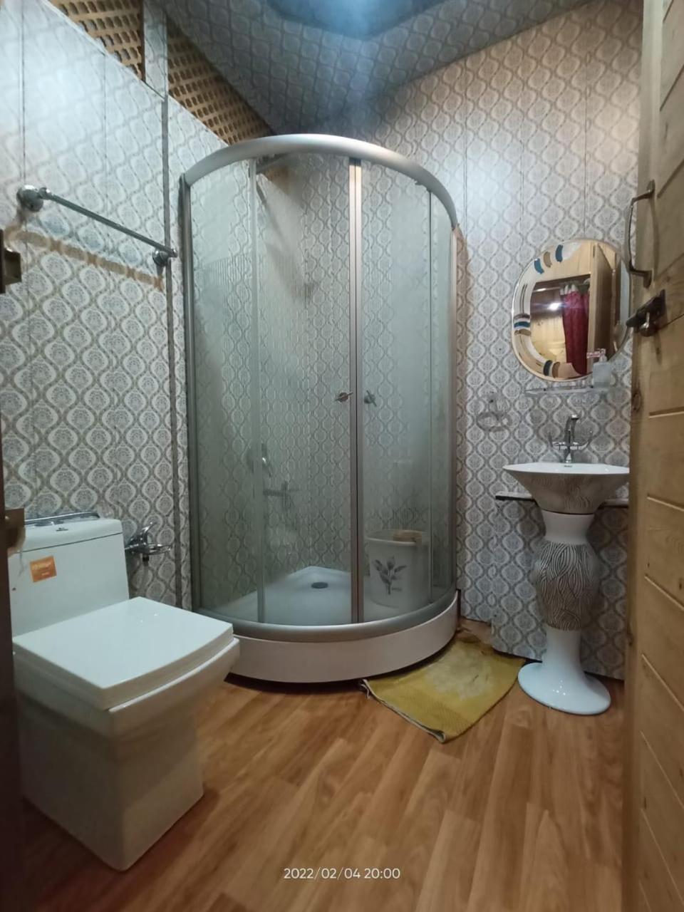 Hotel Hareem Group Of Houseboats Srinagar (Jammu and Kashmir)