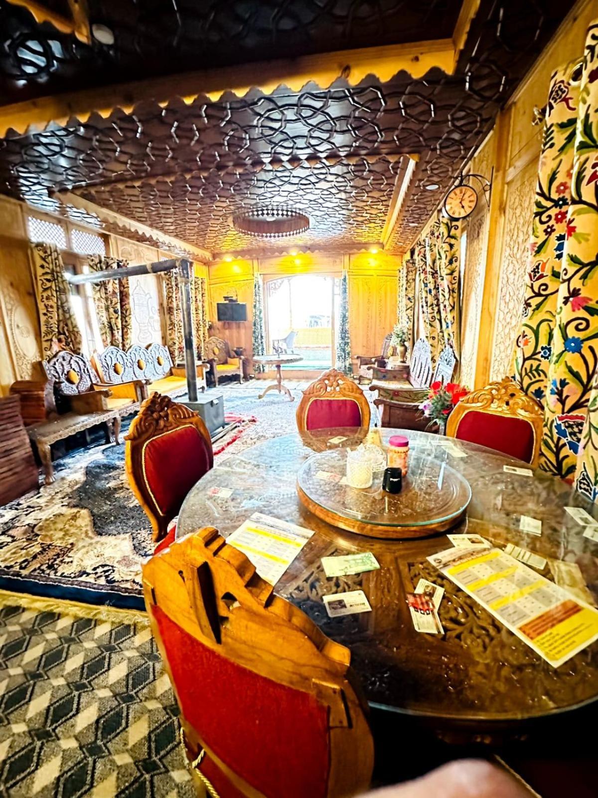 Hareem Group Of Houseboats 4* Srinagar (Jammu and Kashmir)