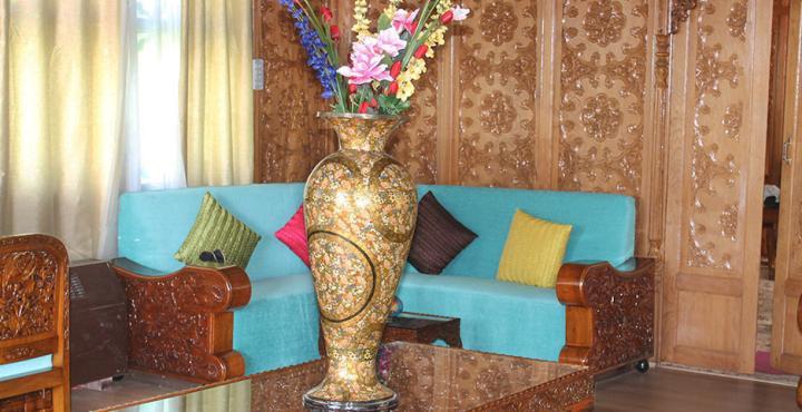 Naaz Kashmir Luxury Houseboat Botel Srinagar (Jammu and Kashmir)