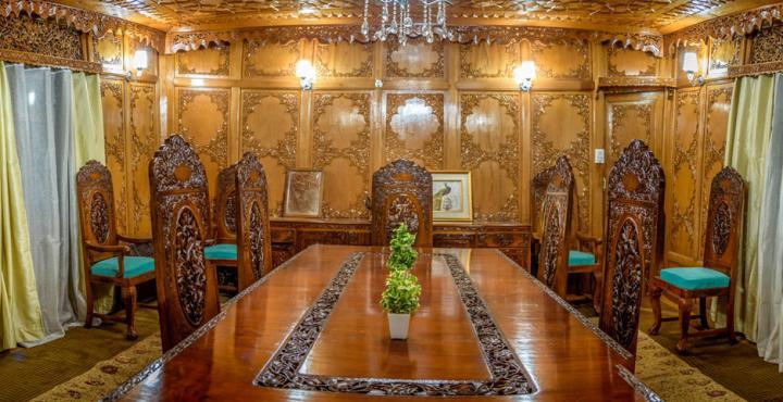 Naaz Kashmir Luxury Houseboat Botel Srinagar (Jammu and Kashmir)