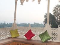 Naaz Kashmir Luxury Houseboat Botel