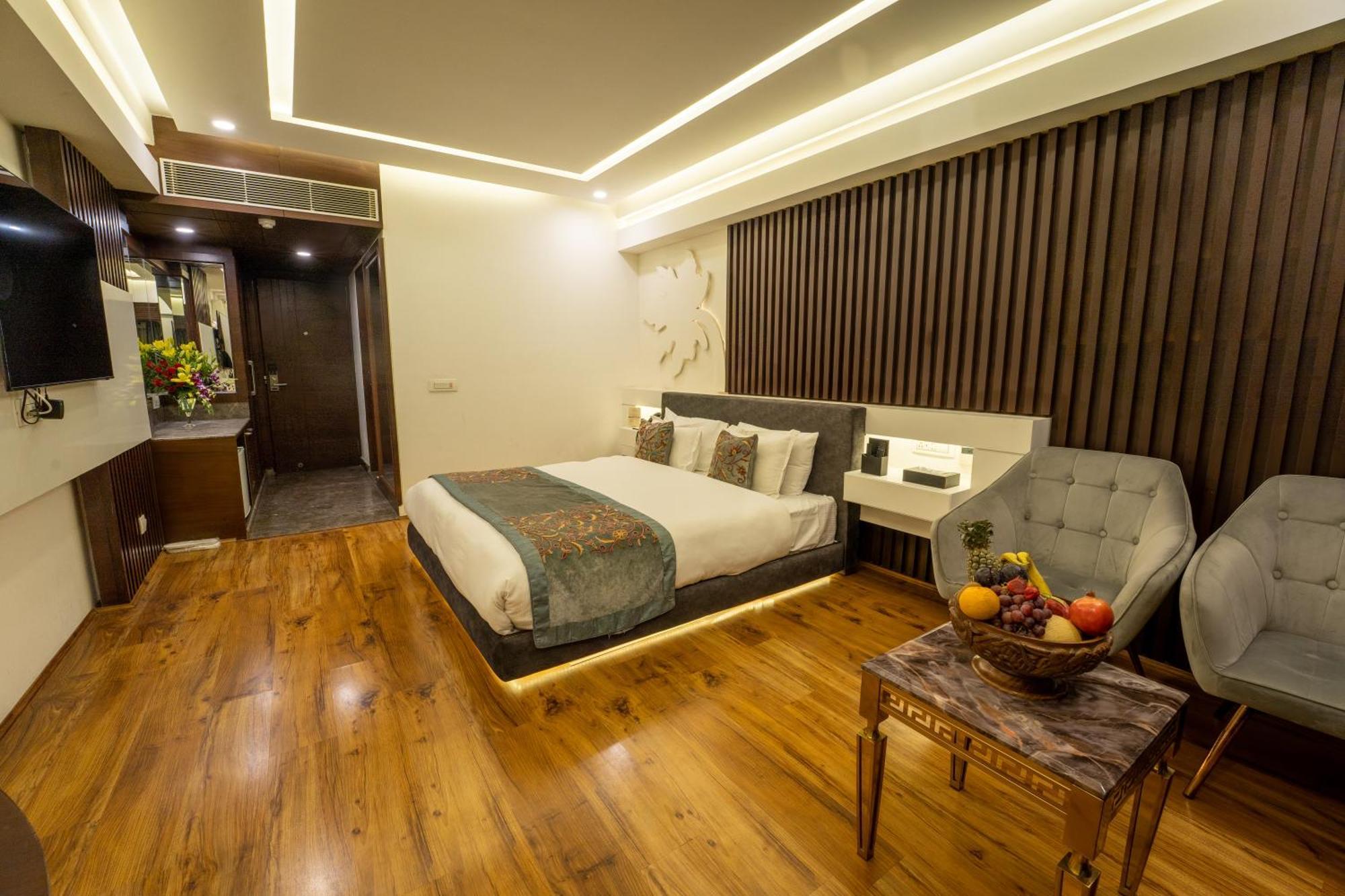 Snowland, Hotel