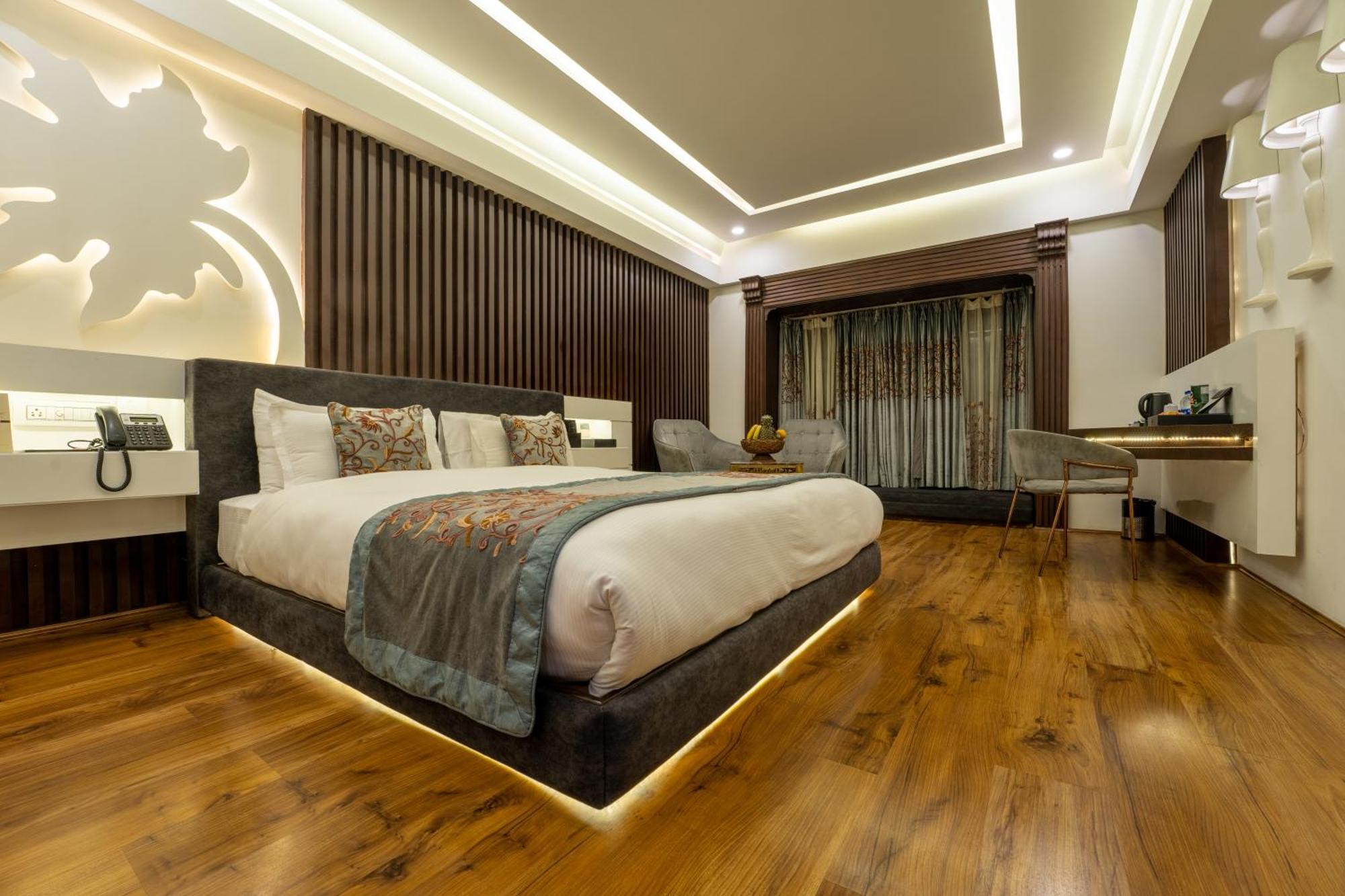 Snowland, Hotel