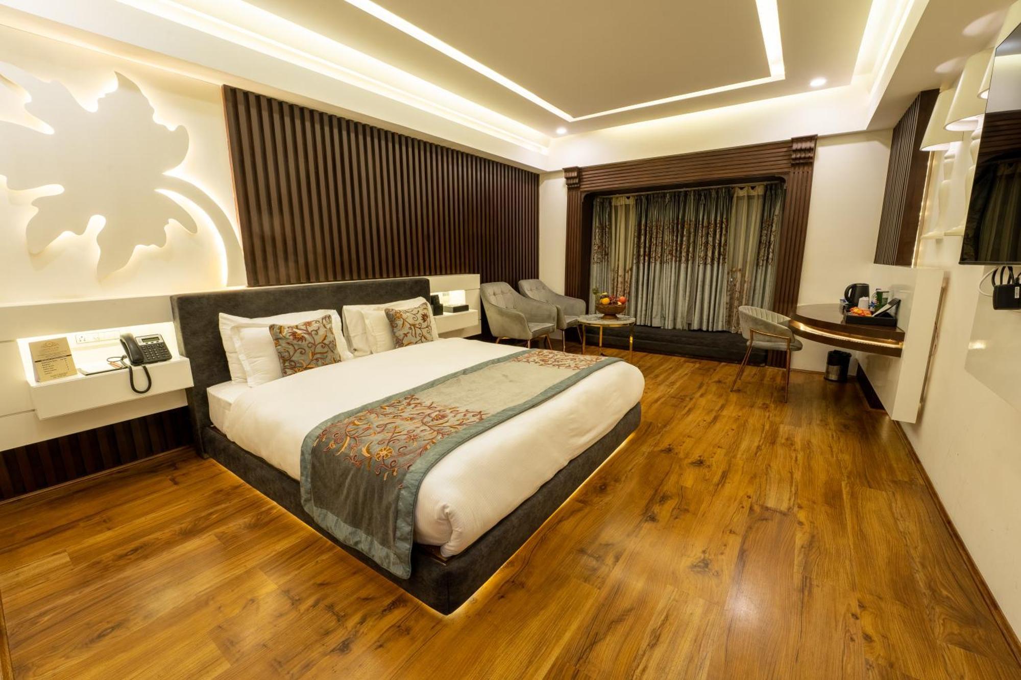 Snowland, Hotel Srinagar (Jammu and Kashmir)