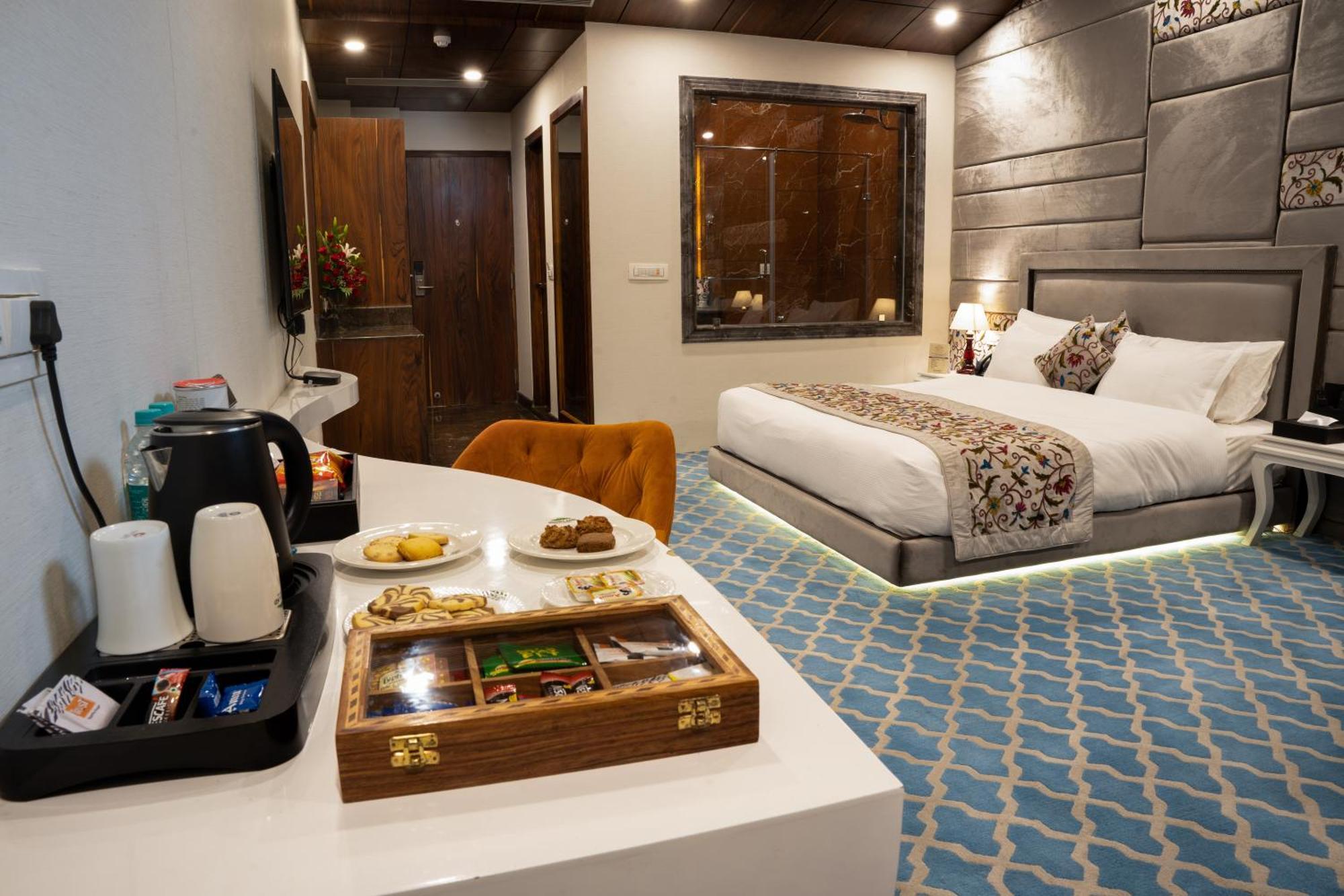 Snowland, 4* Srinagar (Jammu and Kashmir)
