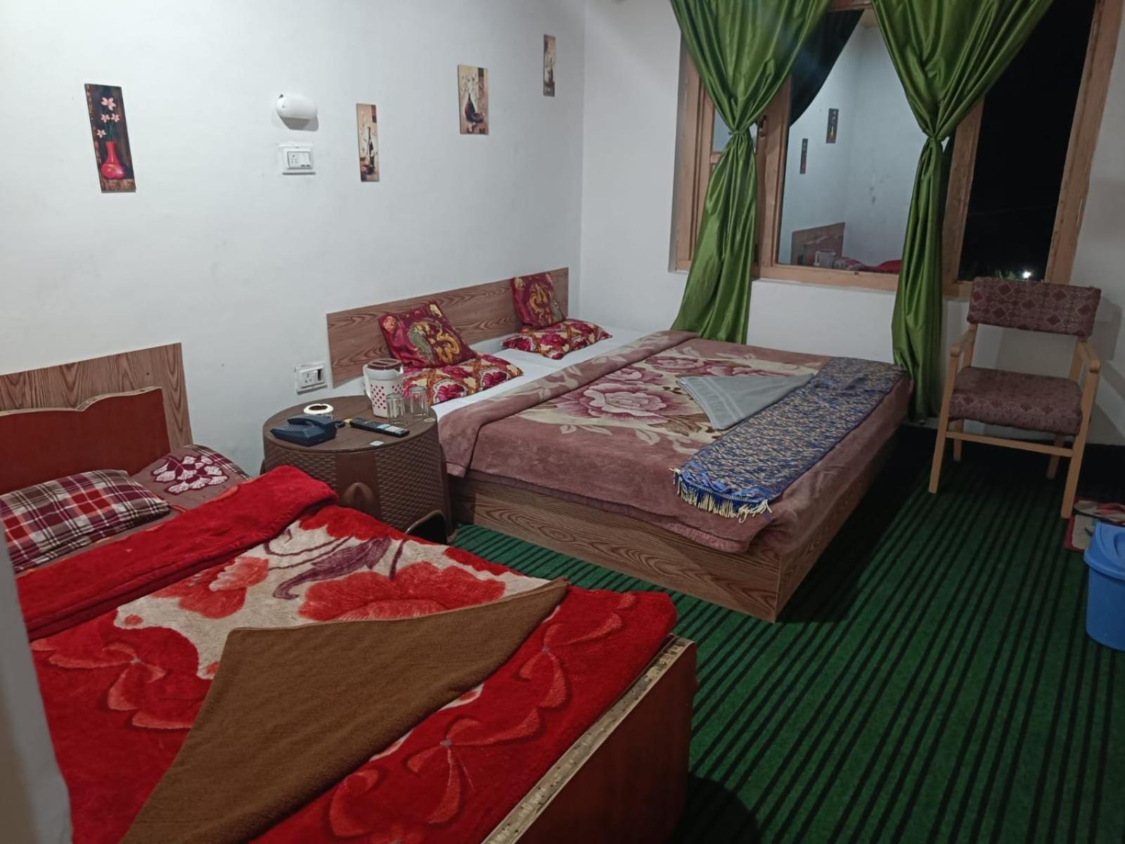 New Heaven Canal Hotel