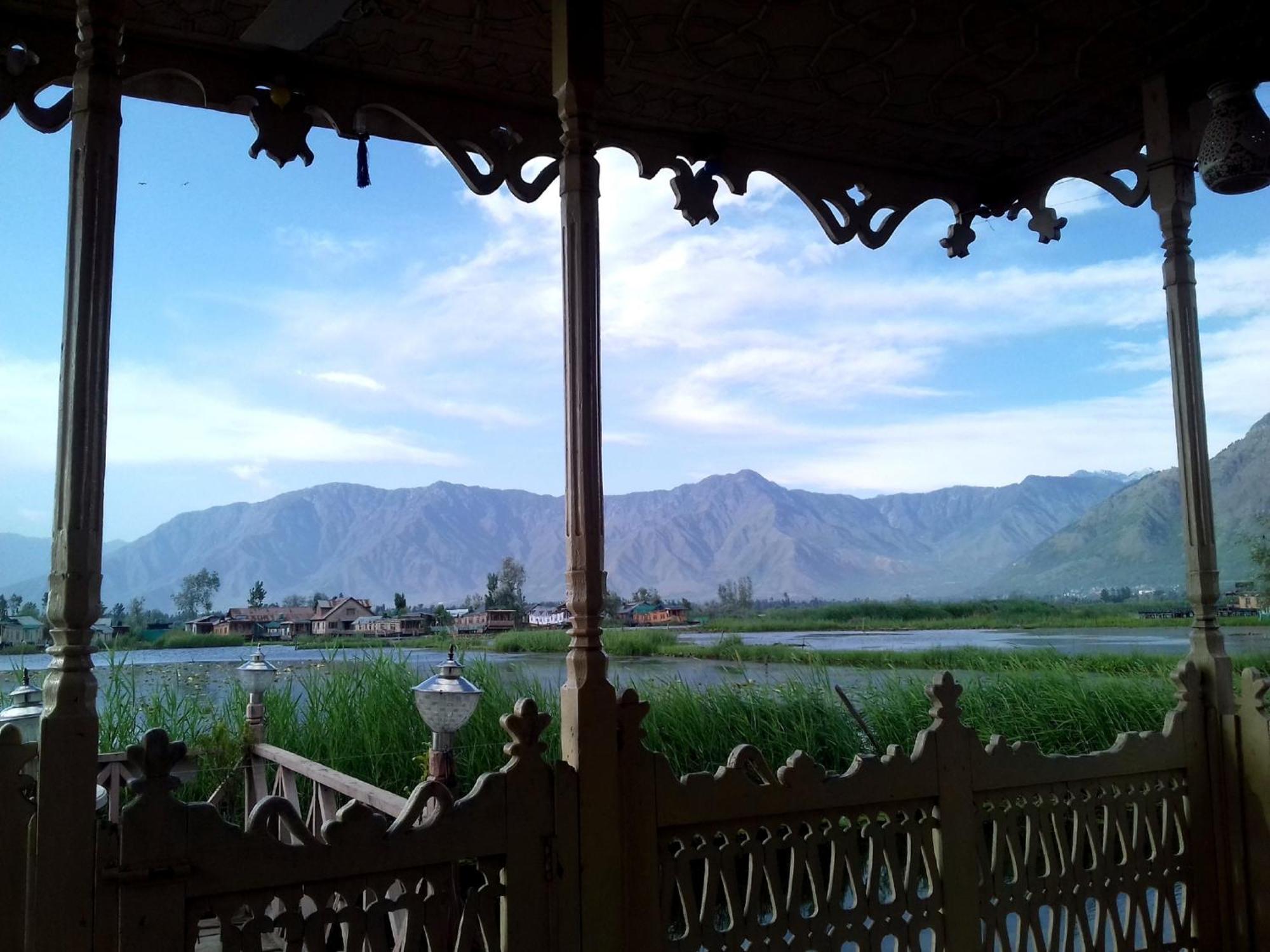 Houseboat Zaindari Palace 4*
