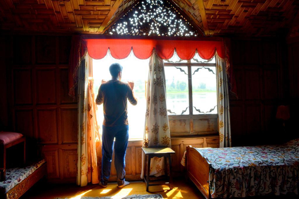 Inn Kings Houseboats