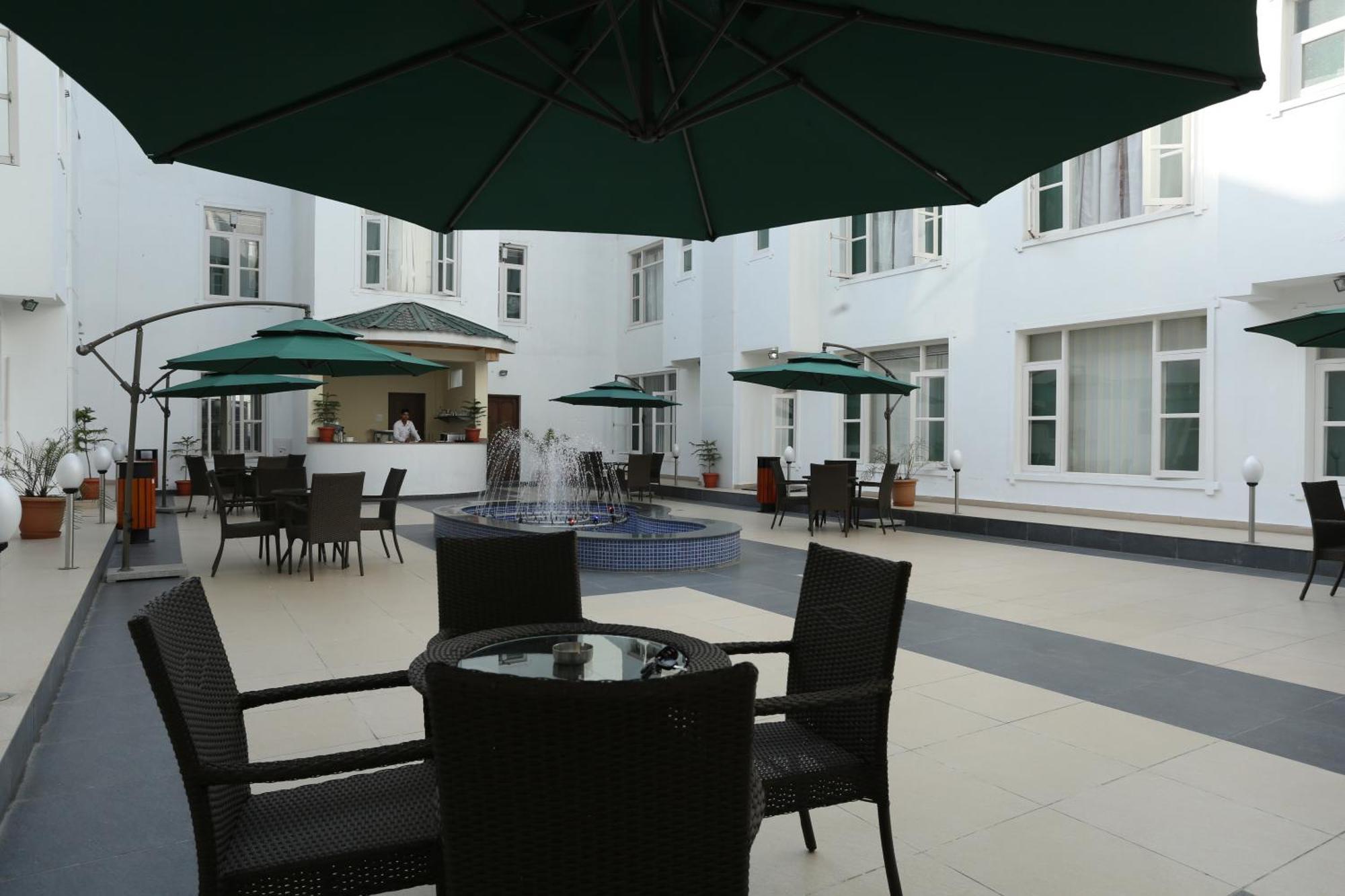 The Grand Mamta Hotel 4*