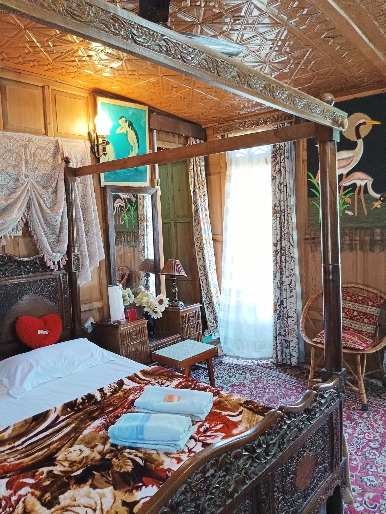 Hotel New Minar Group Of Houseboats 3*