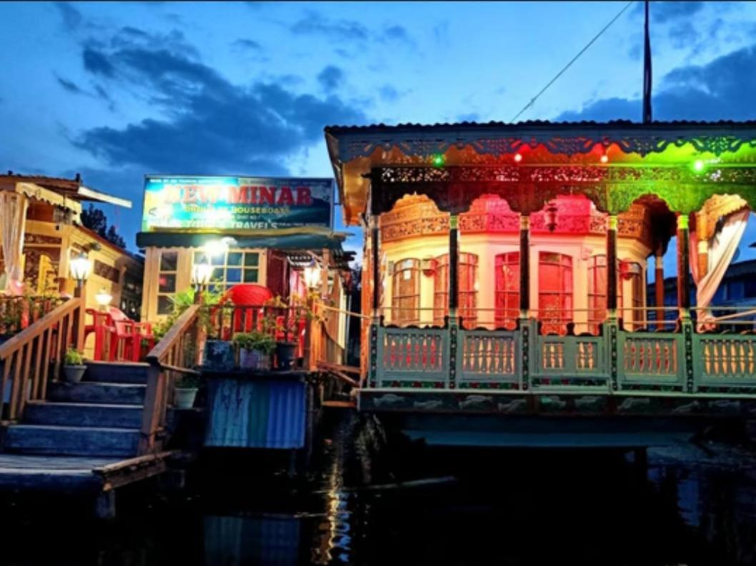 Hotel New Minar Group Of Houseboats Srinagar (Jammu and Kashmir)