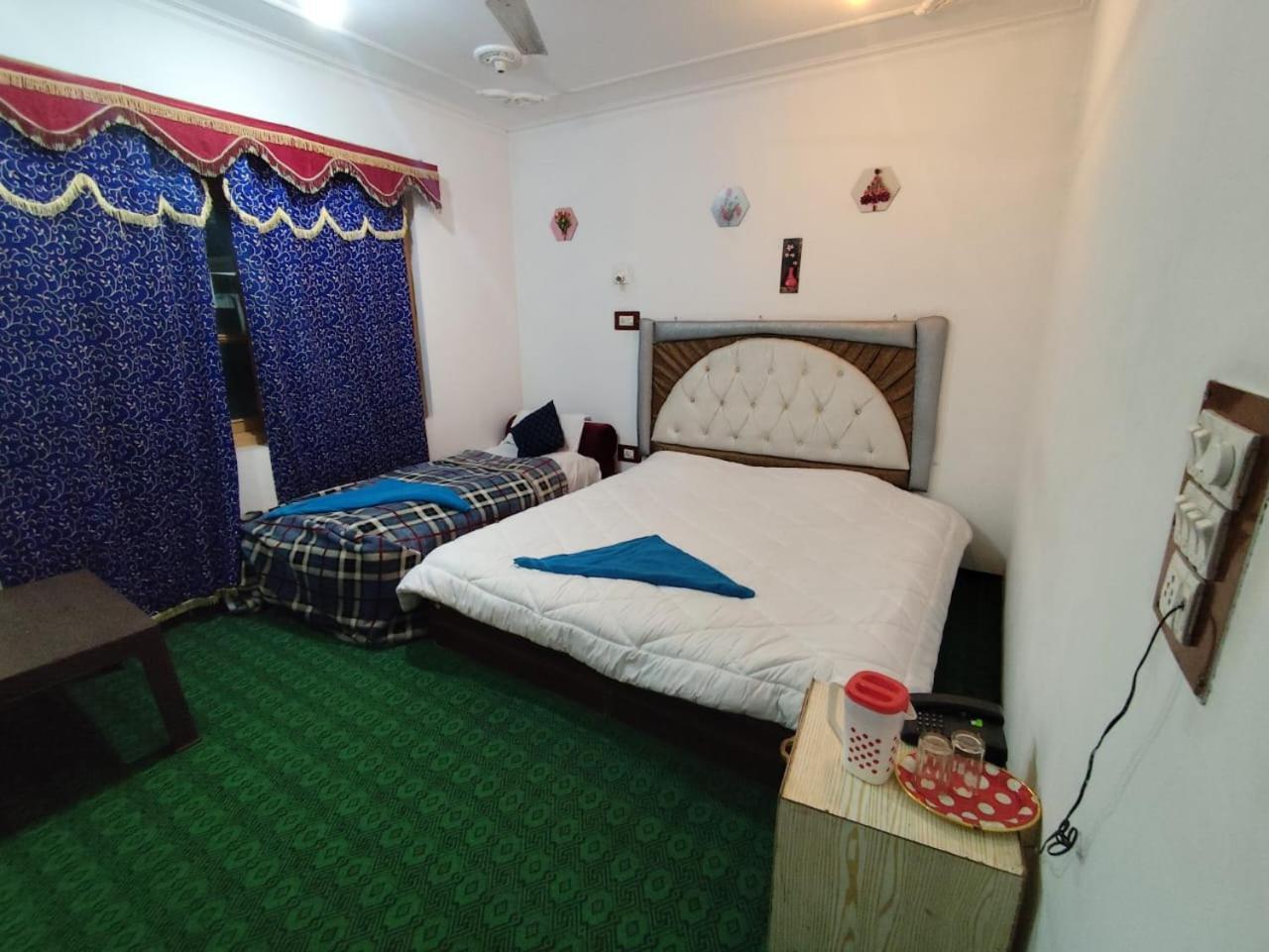 New Heaven Canal Hotel