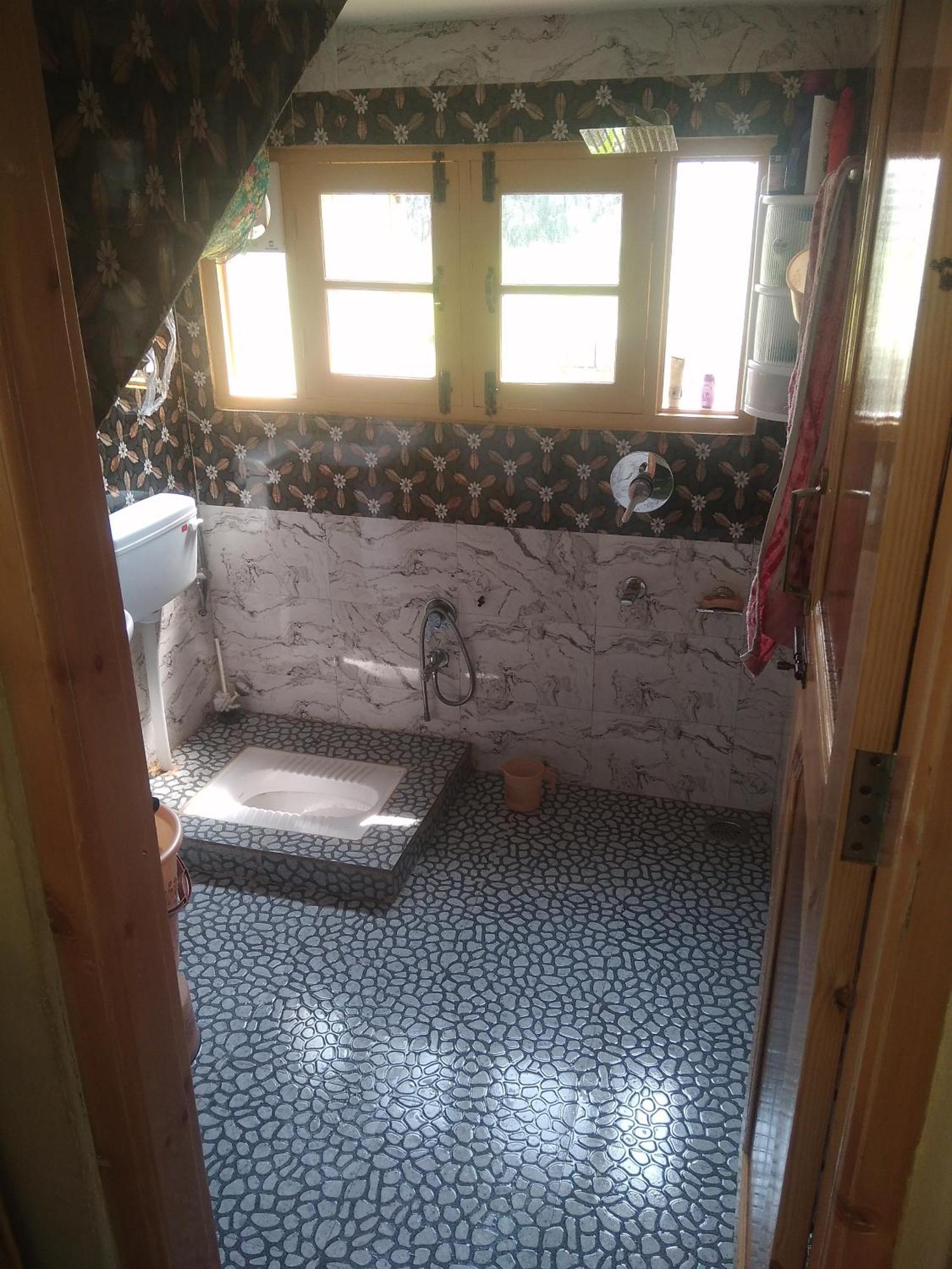 Chand Tara Paying Homestay Srinagar (Jammu and Kashmir)