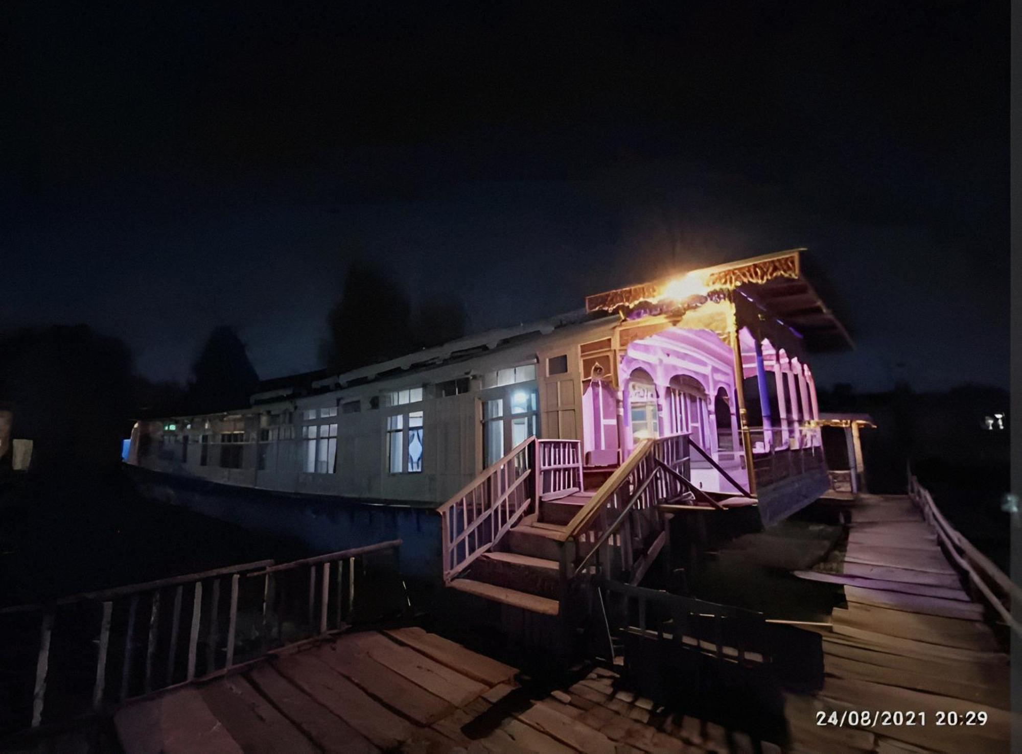 Hotel Hareem Group Of Houseboats