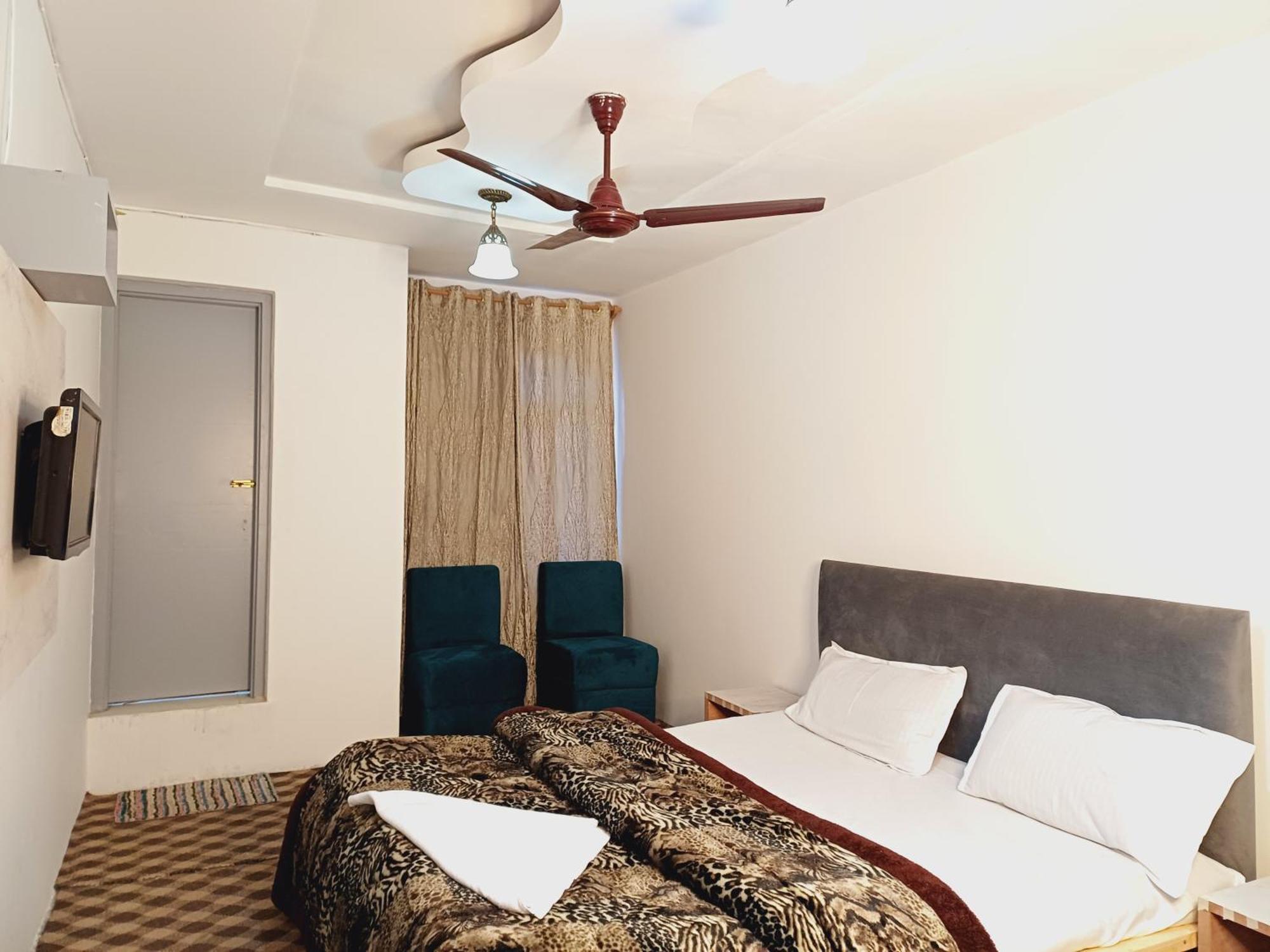 Hotel New Aashiyana