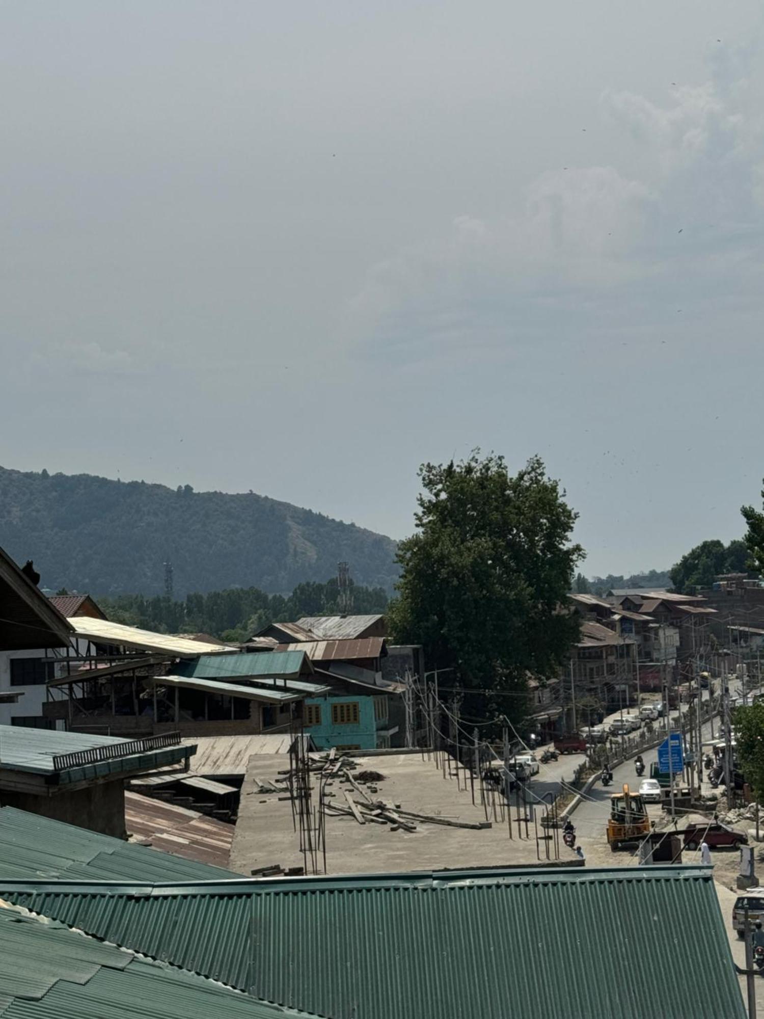 Brick Peace * Srinagar (Jammu and Kashmir)