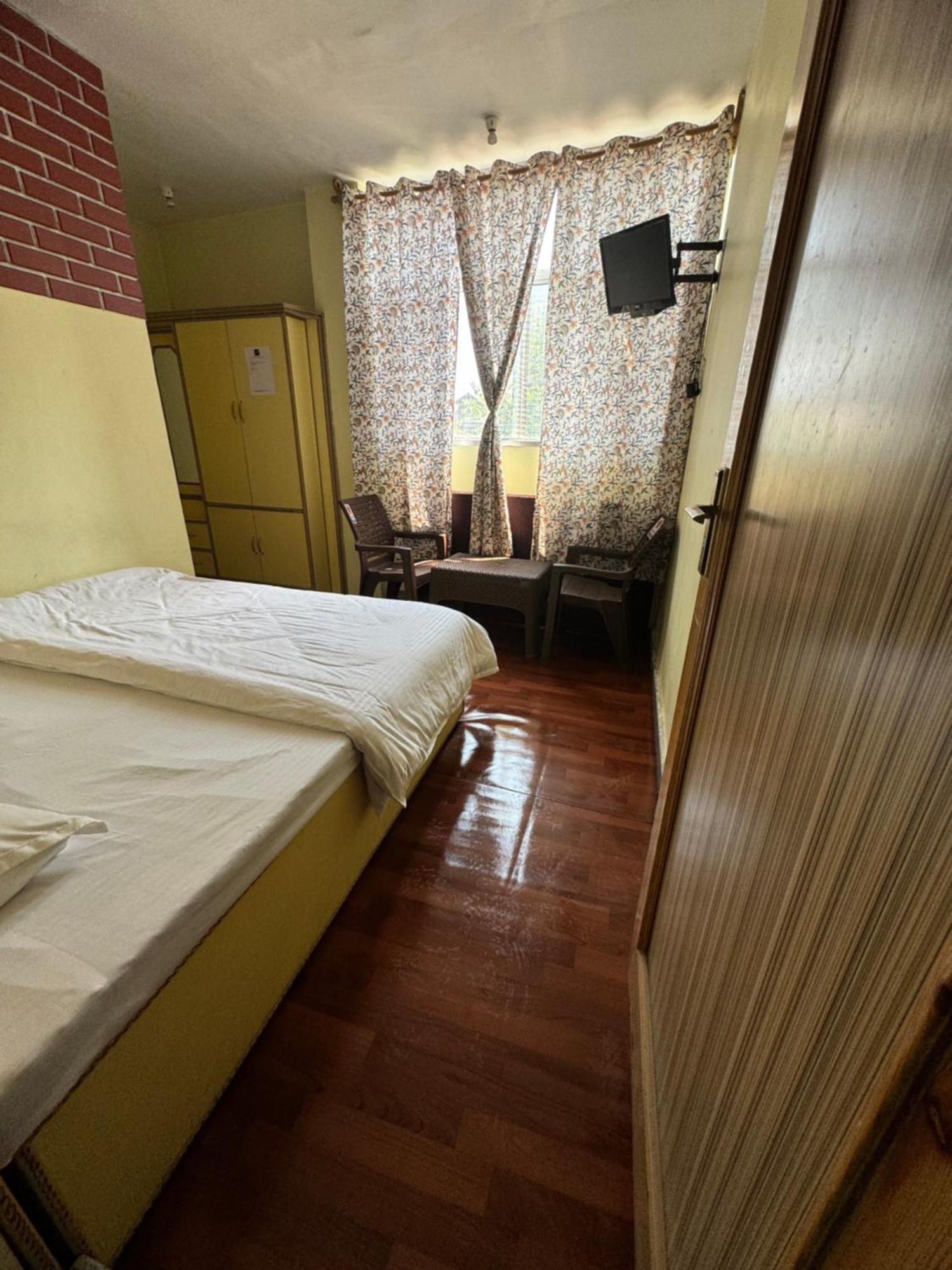 Homestay Brick Peace Srinagar (Jammu and Kashmir)