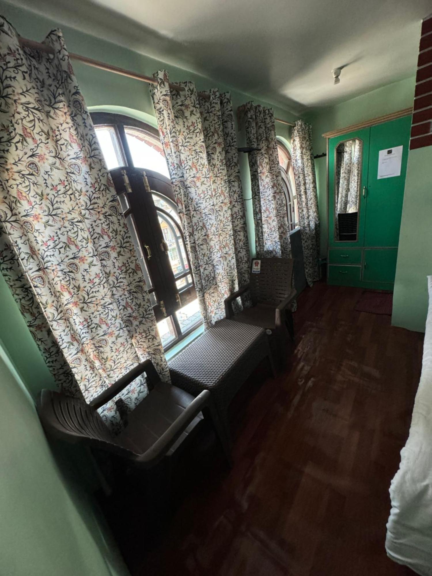 Brick Peace Homestay *