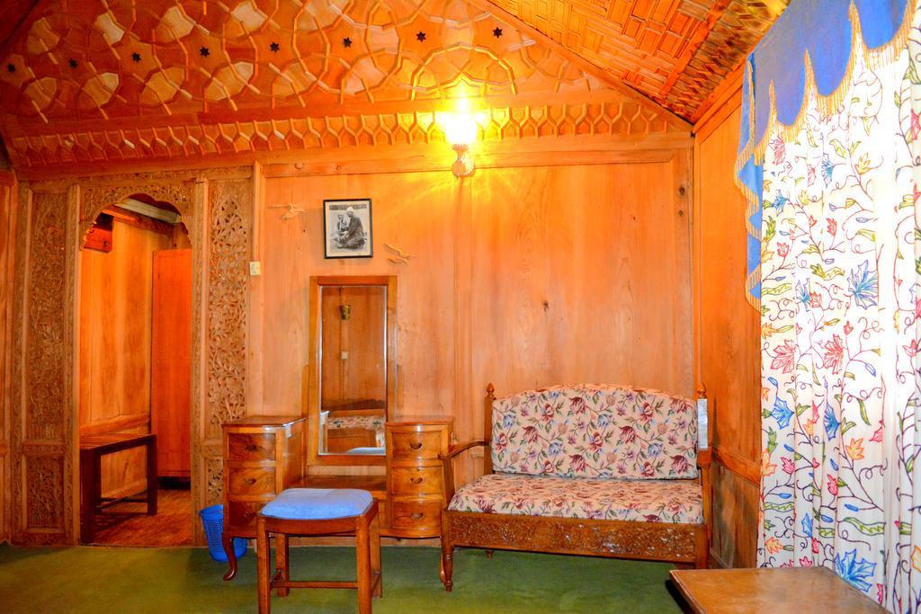 Inn Kings Houseboats