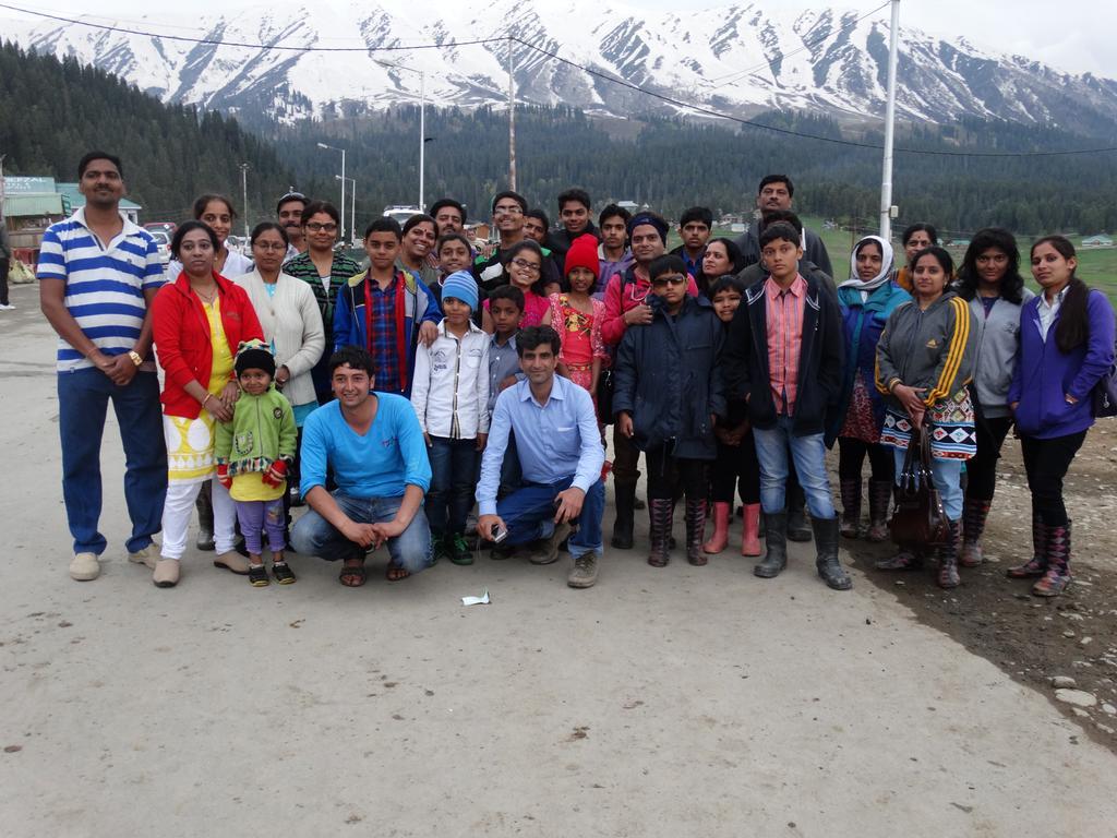 Hotel Marias Srinagar (Jammu and Kashmir)