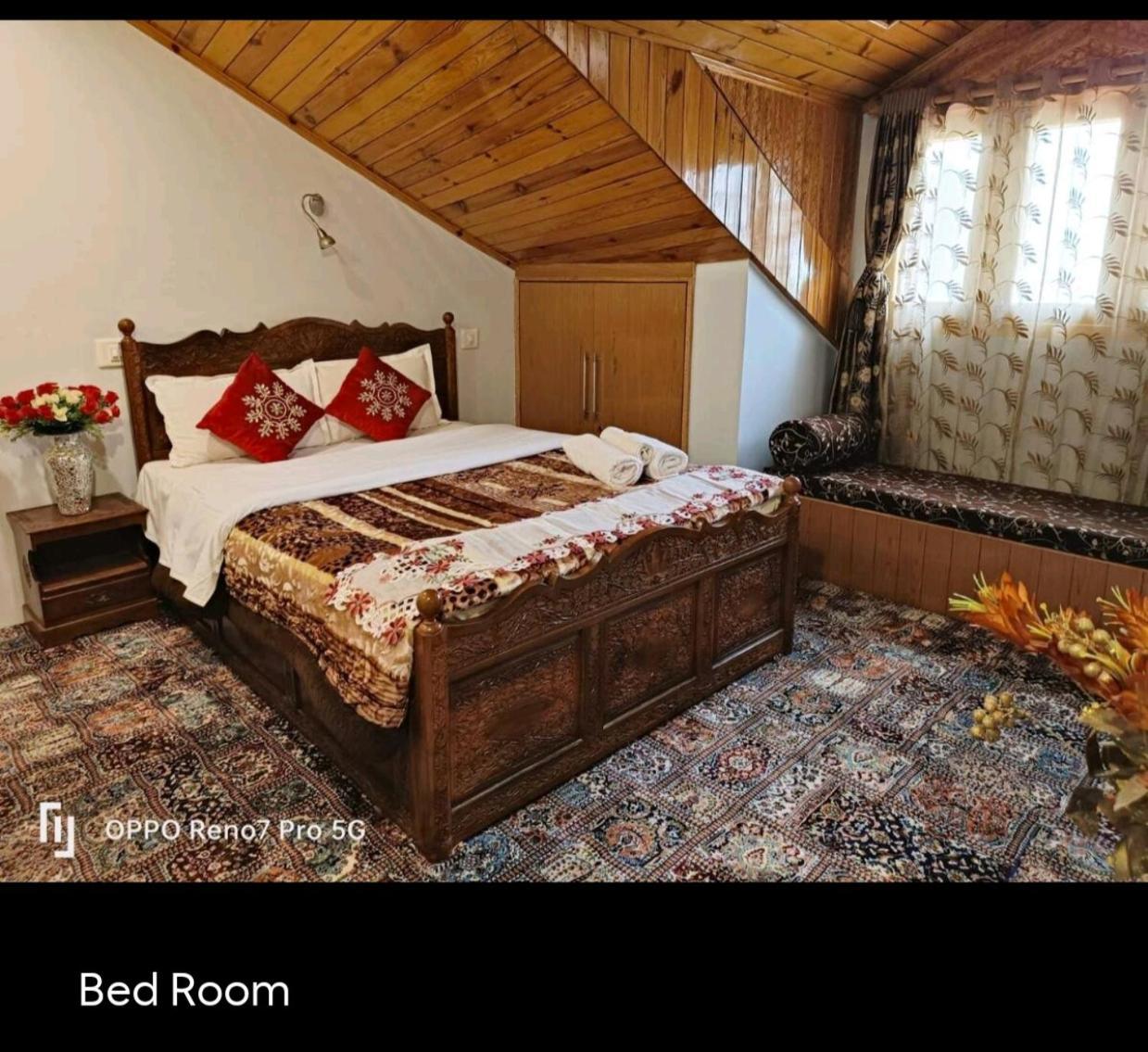 Homestay Golden Srinagar (Jammu and Kashmir)